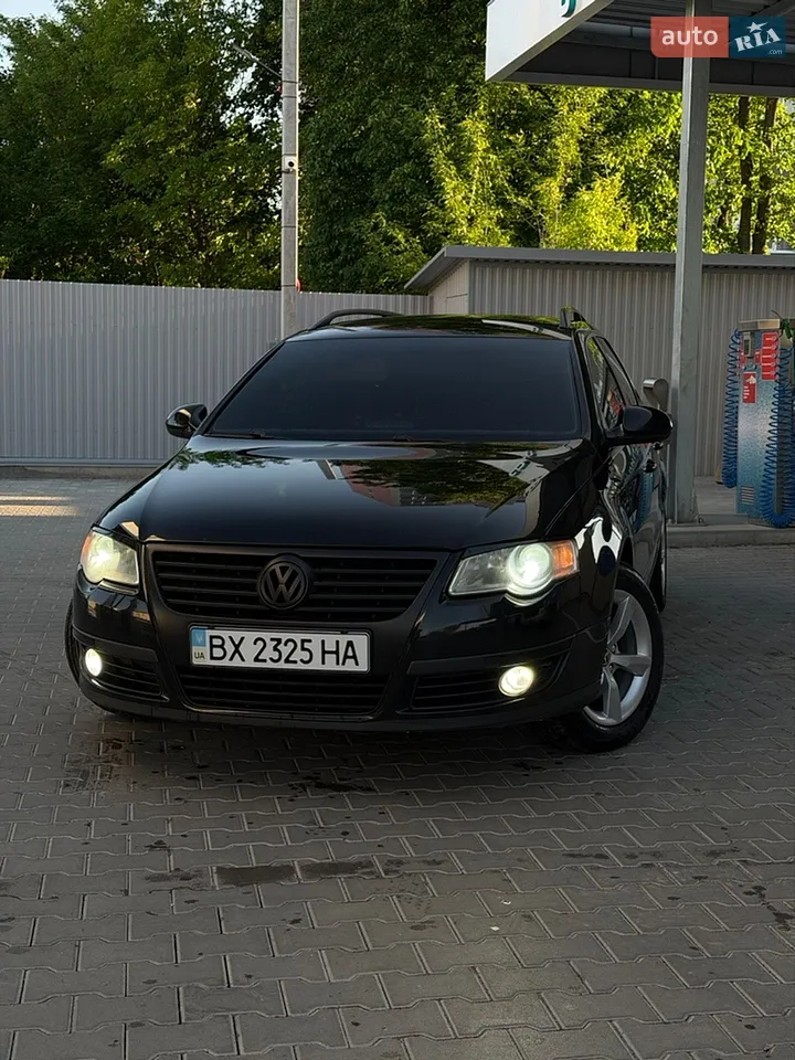 2010 Volkswagen Passat - мініатюра 11