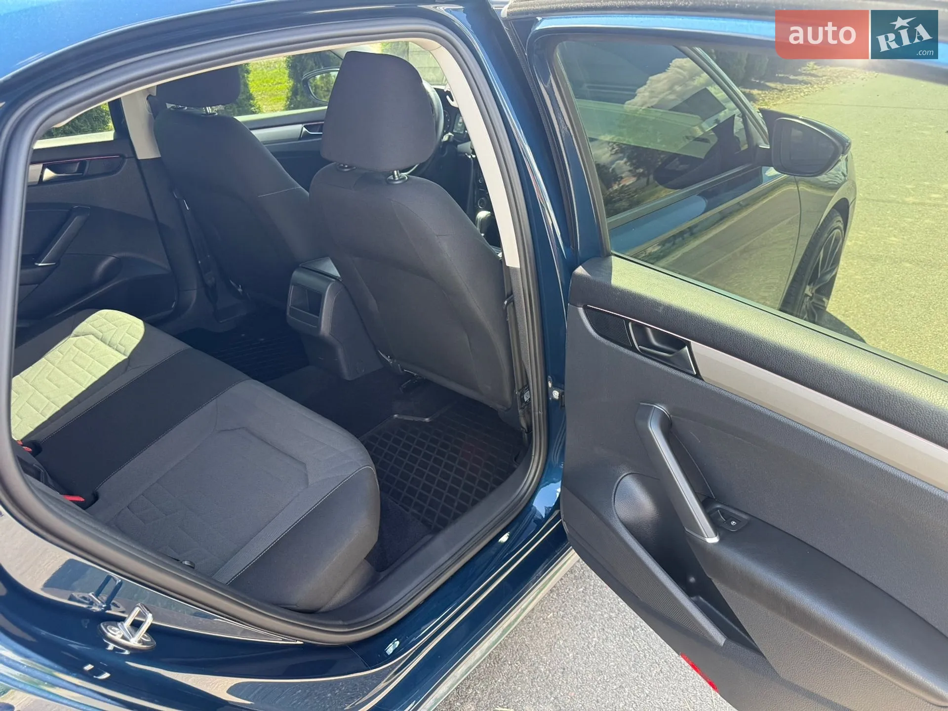 2019 Volkswagen Passat - мініатюра 35