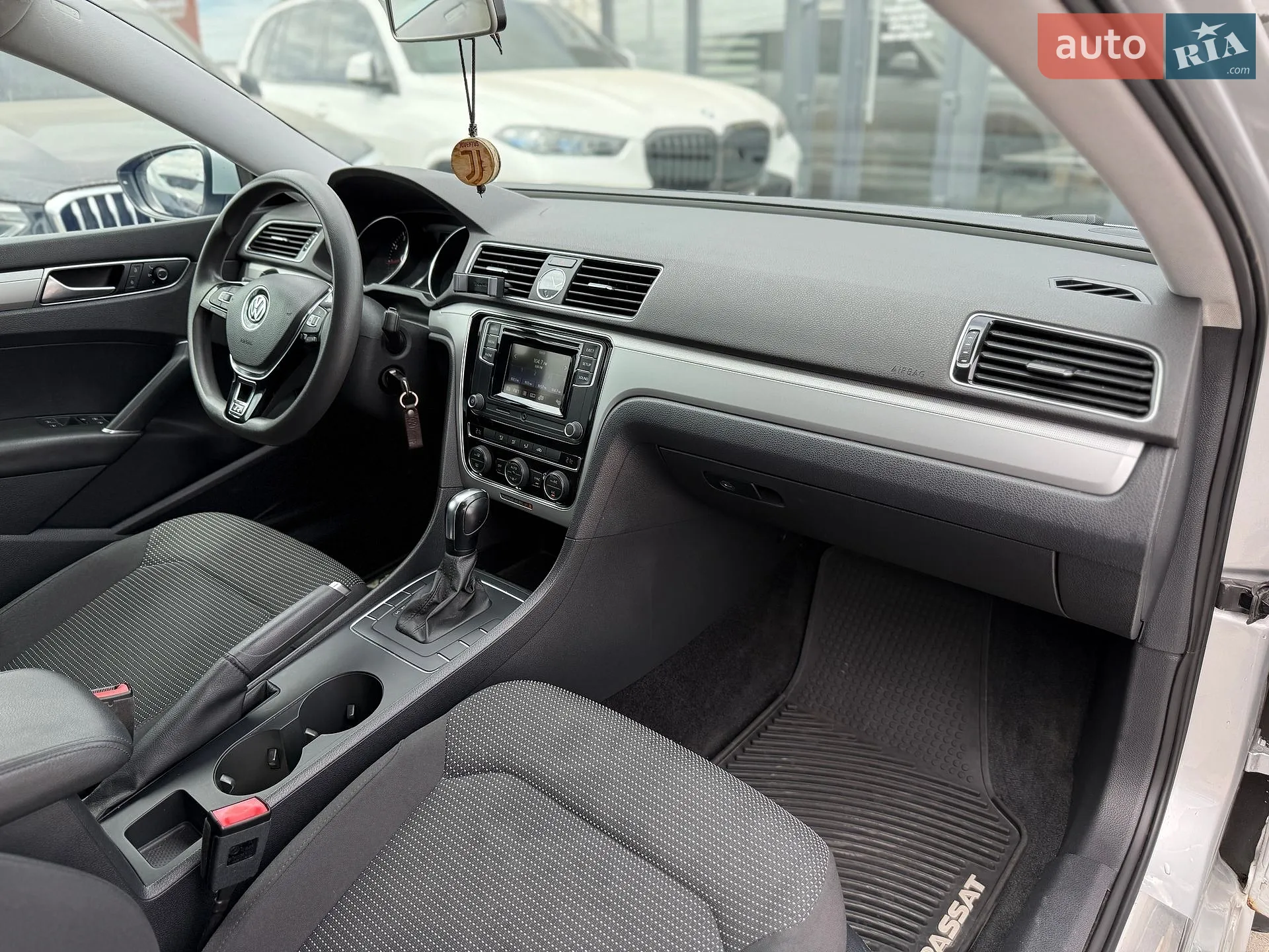 2015 Volkswagen Passat - мініатюра 11