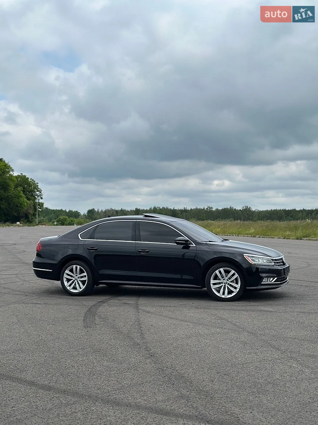 2017 Volkswagen Passat - мініатюра 2