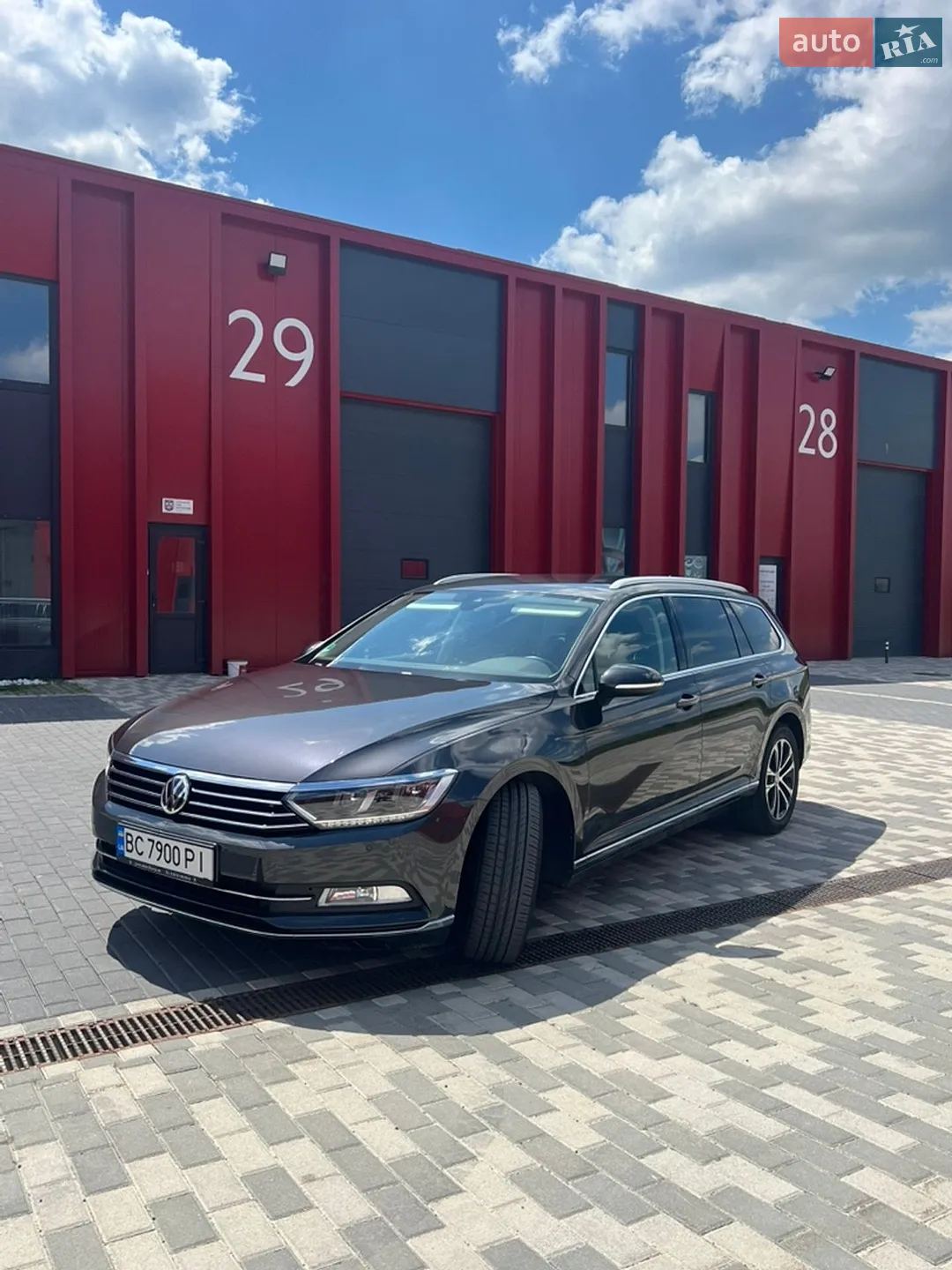 2019 Volkswagen Passat - мініатюра 3
