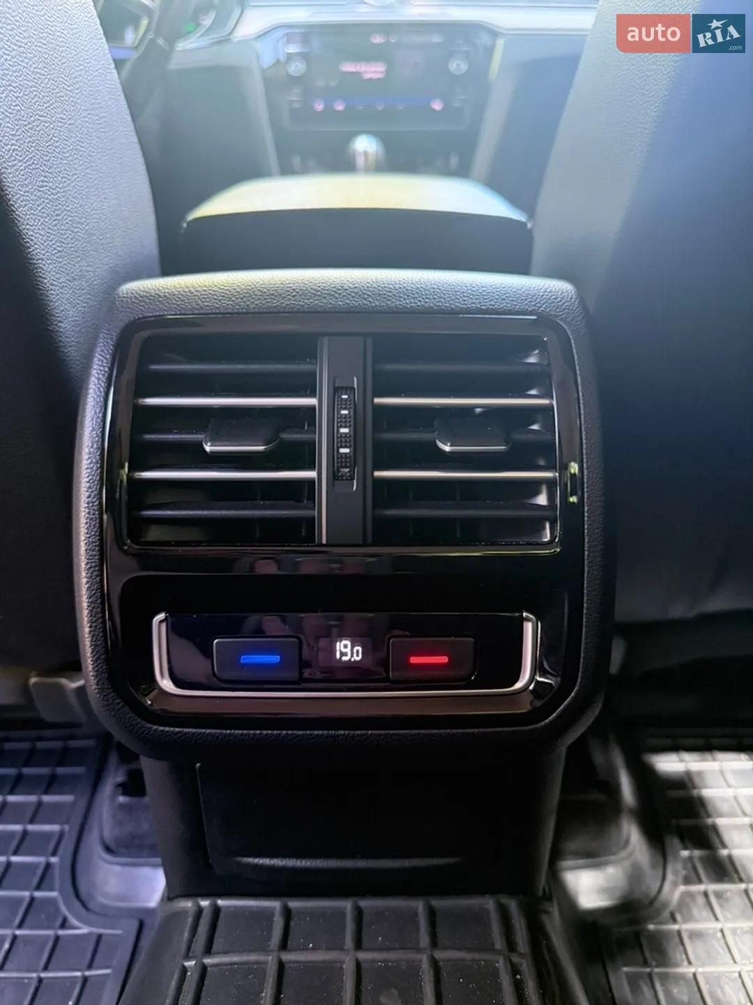 2017 Volkswagen Passat - мініатюра 16