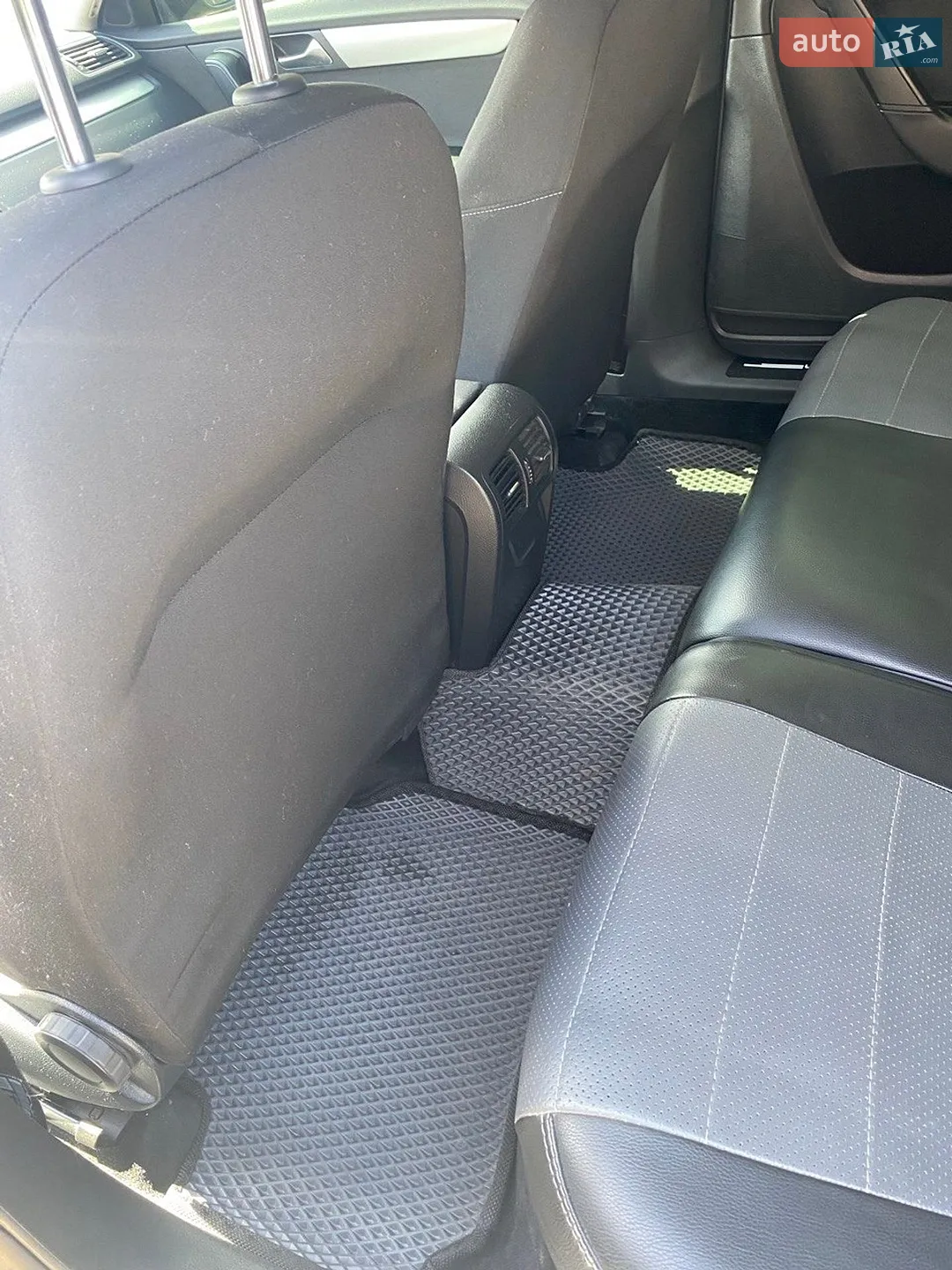 2012 Volkswagen Passat - мініатюра 11