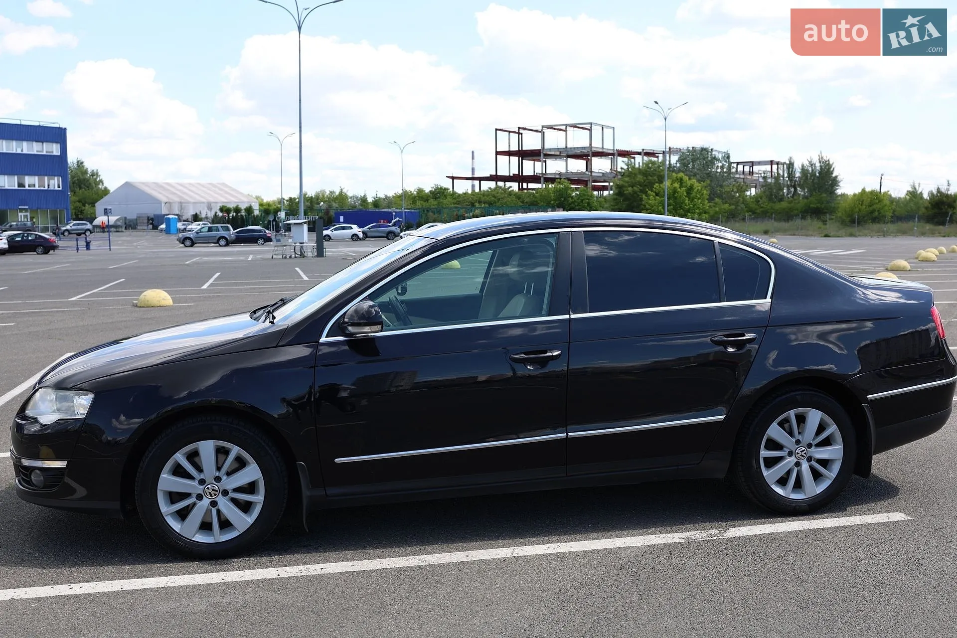 2010 Volkswagen Passat - мініатюра 2