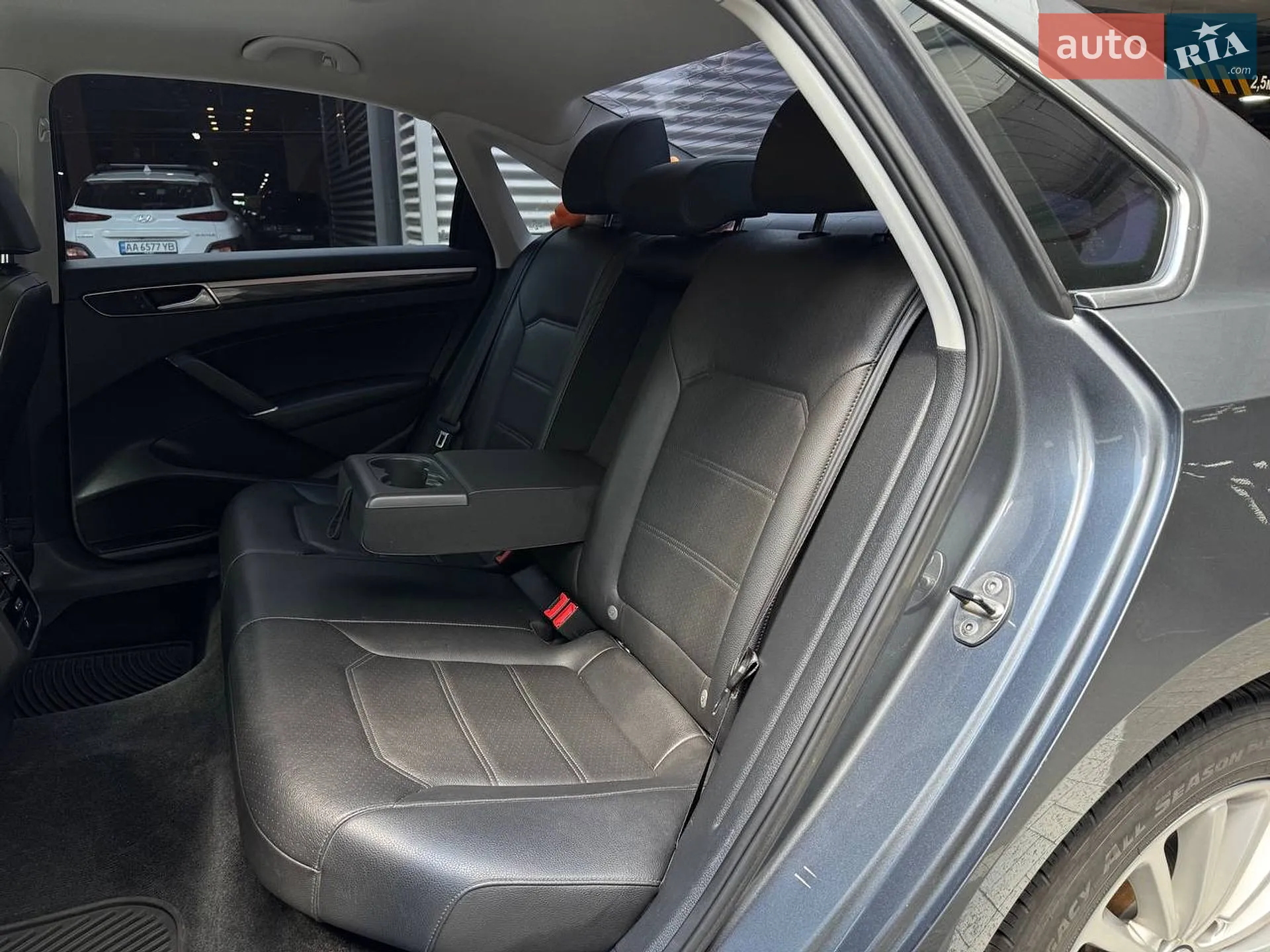 2016 Volkswagen Passat - мініатюра 9