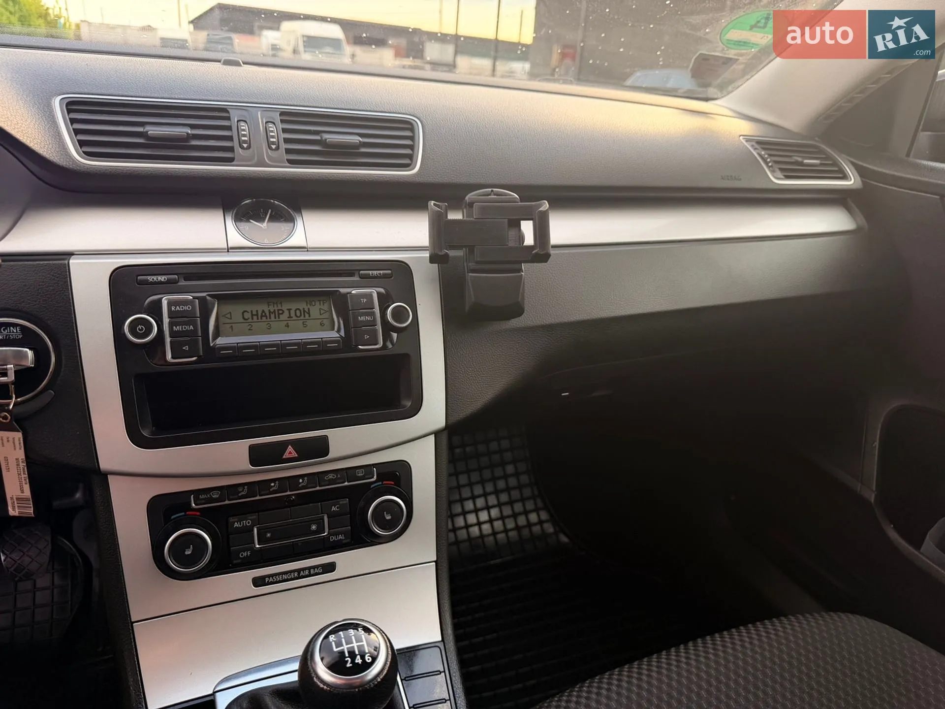 2012 Volkswagen Passat - мініатюра 16