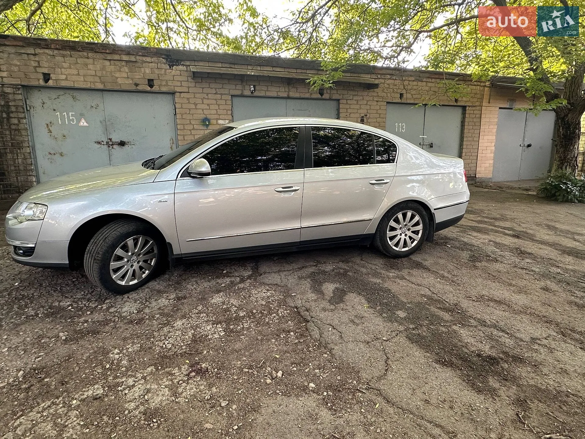 2010 Volkswagen Passat - мініатюра 2