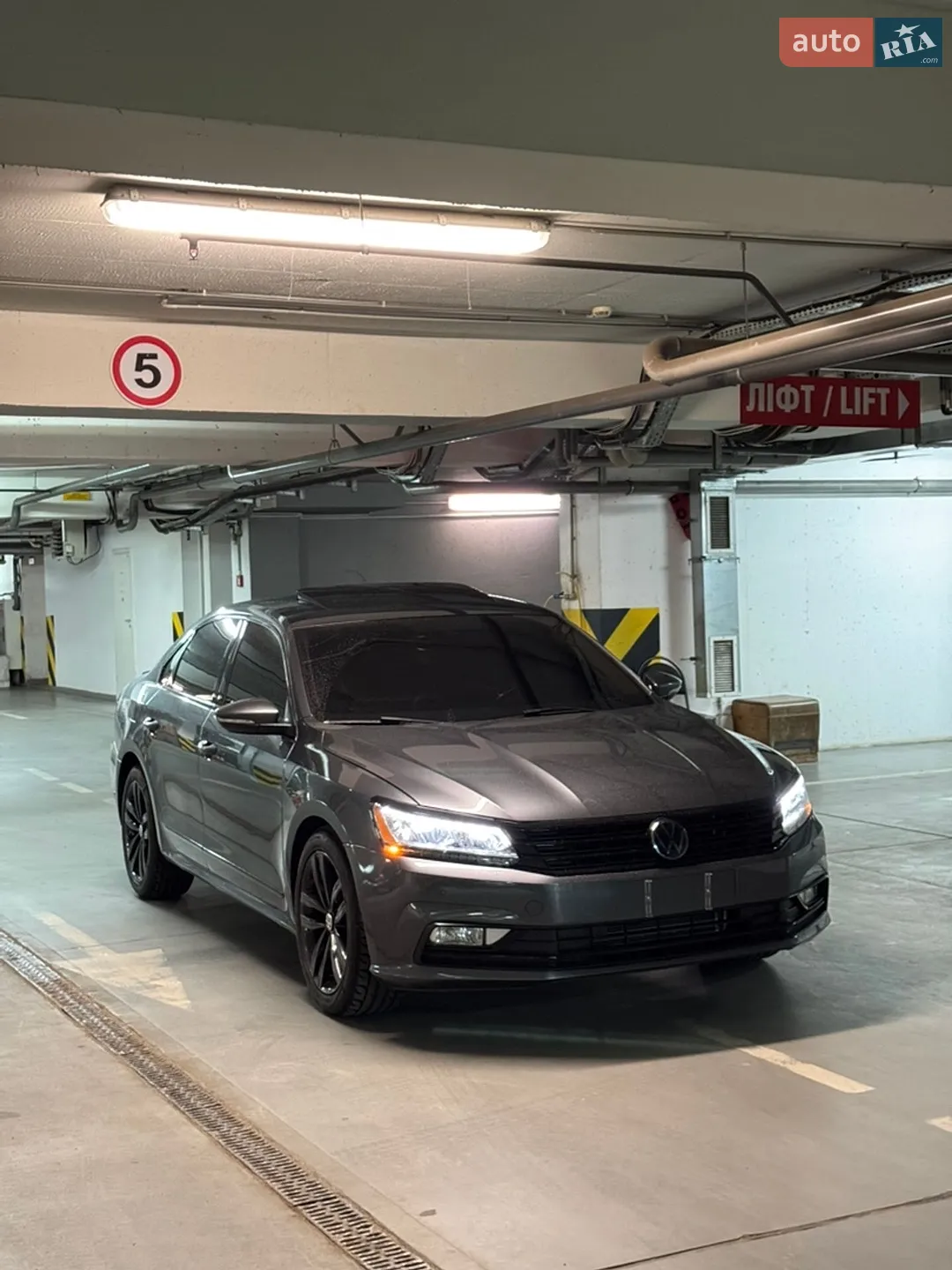 2017 Volkswagen Passat - мініатюра 3