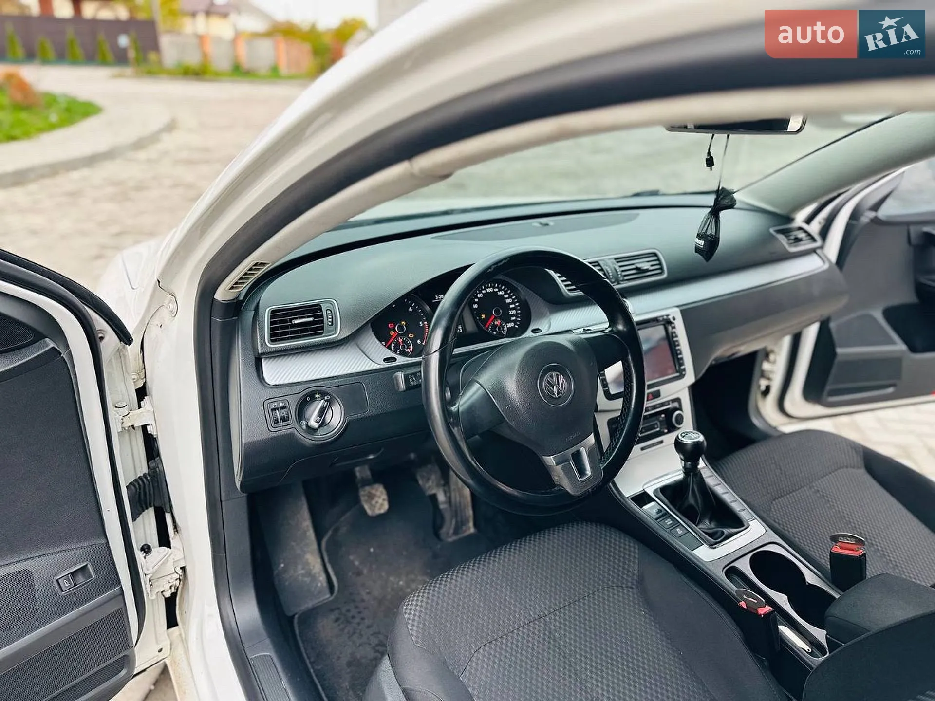 2011 Volkswagen Passat - мініатюра 8