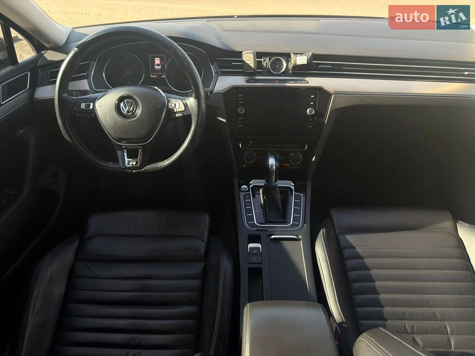 2017 Volkswagen Passat - мініатюра 12