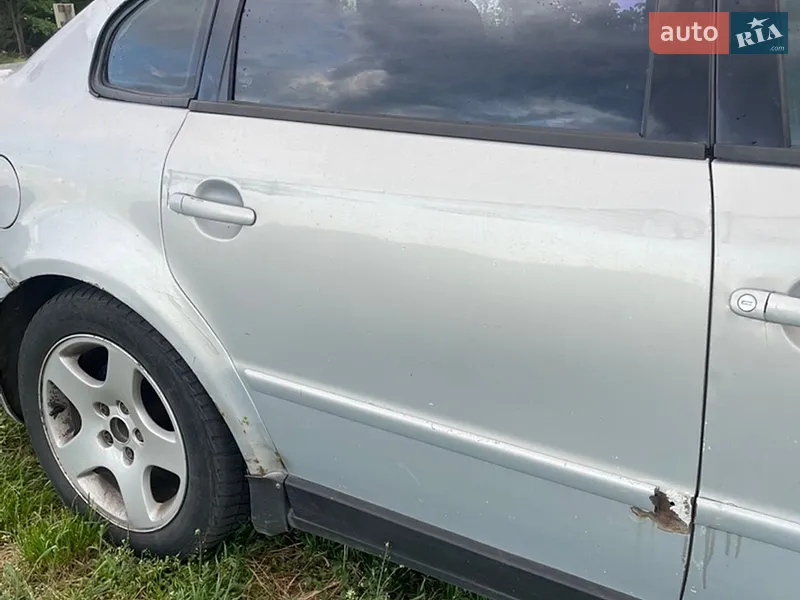 Volkswagen Passat 1997 VIN WVWZZZ3BZVE053532 фото оголошення 5 з 40