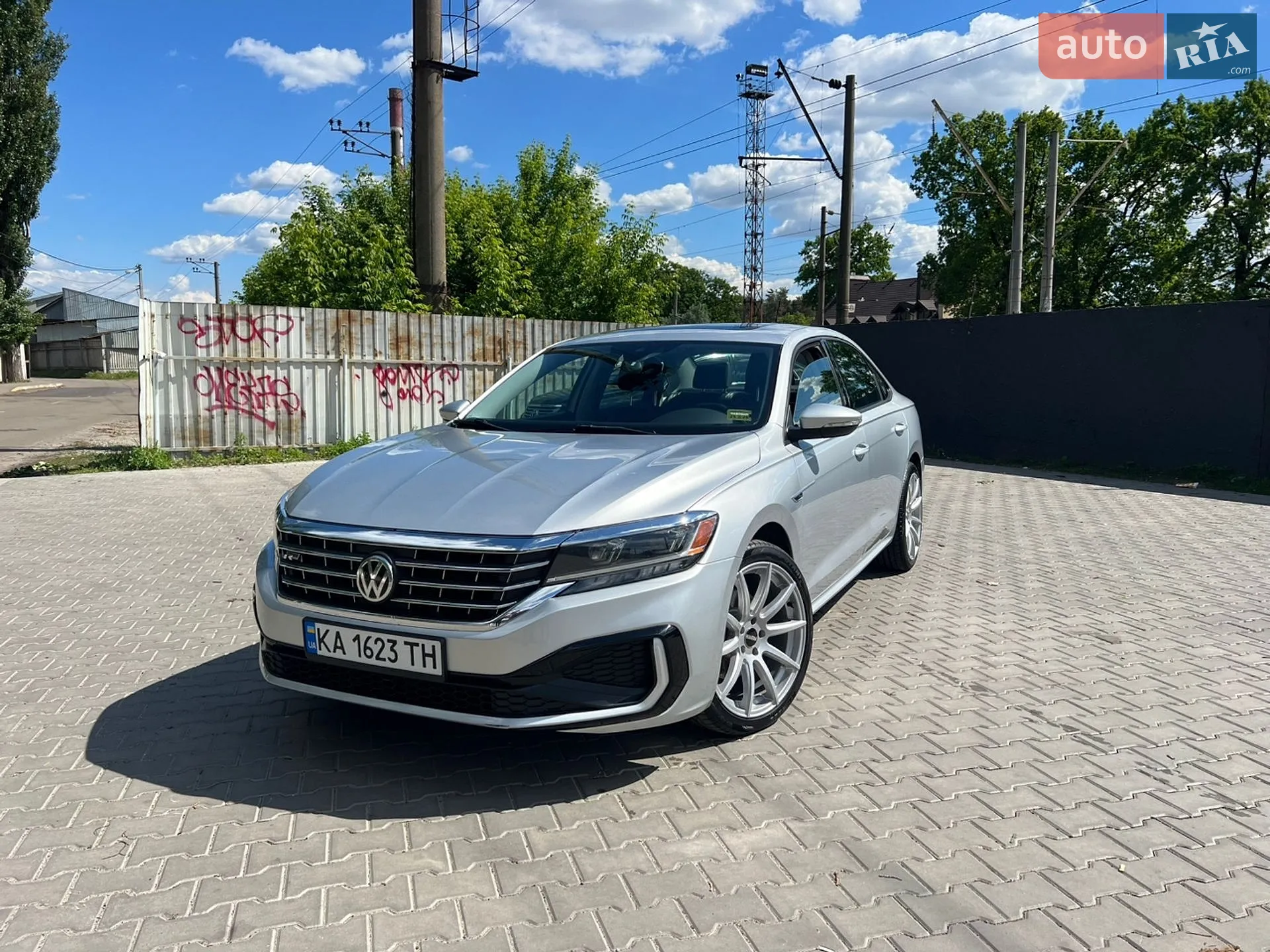2019 Volkswagen Passat - фото 1