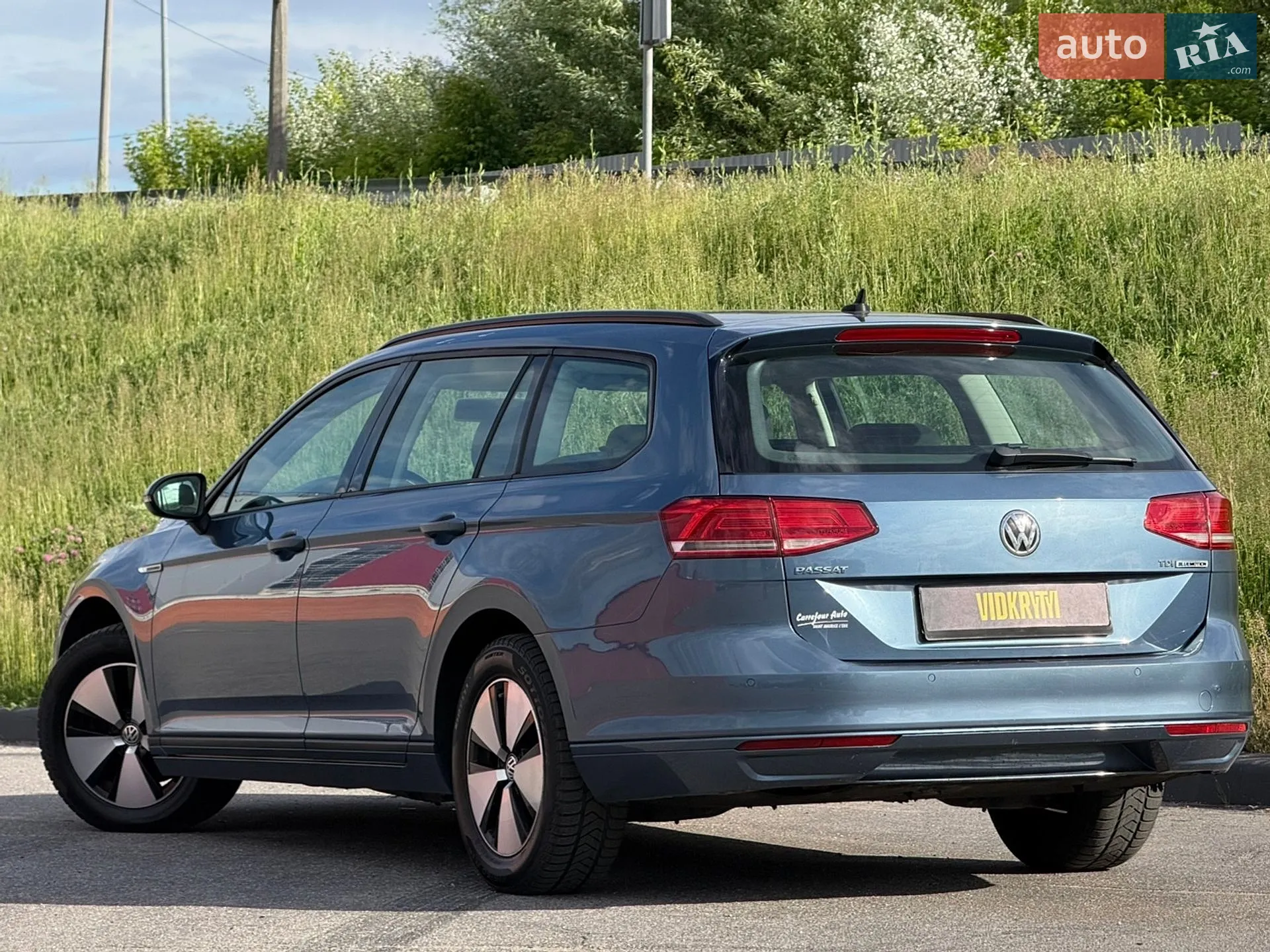 2016 Volkswagen Passat - мініатюра 16