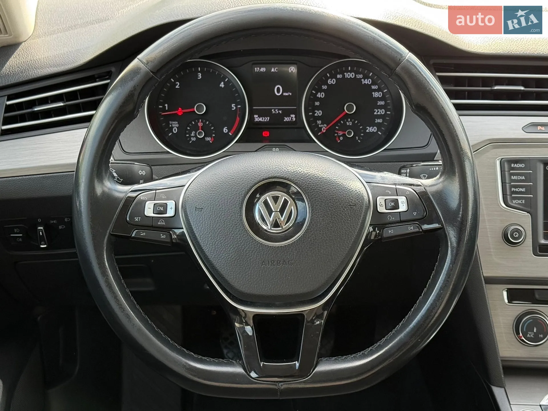 2016 Volkswagen Passat - мініатюра 27