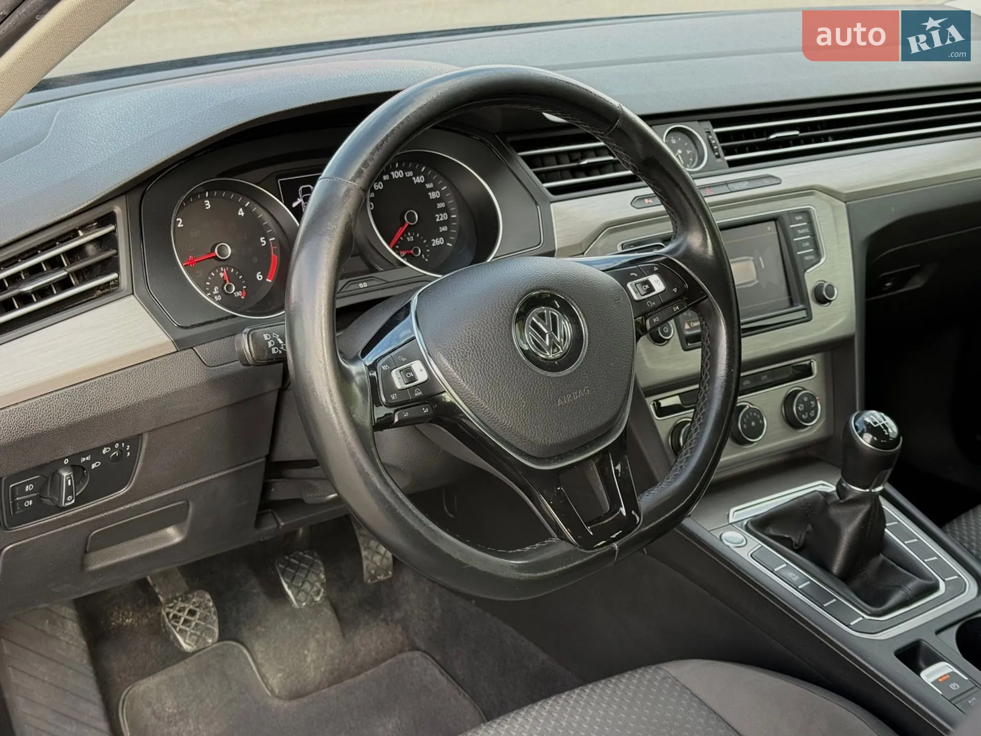 2016 Volkswagen Passat - мініатюра 30
