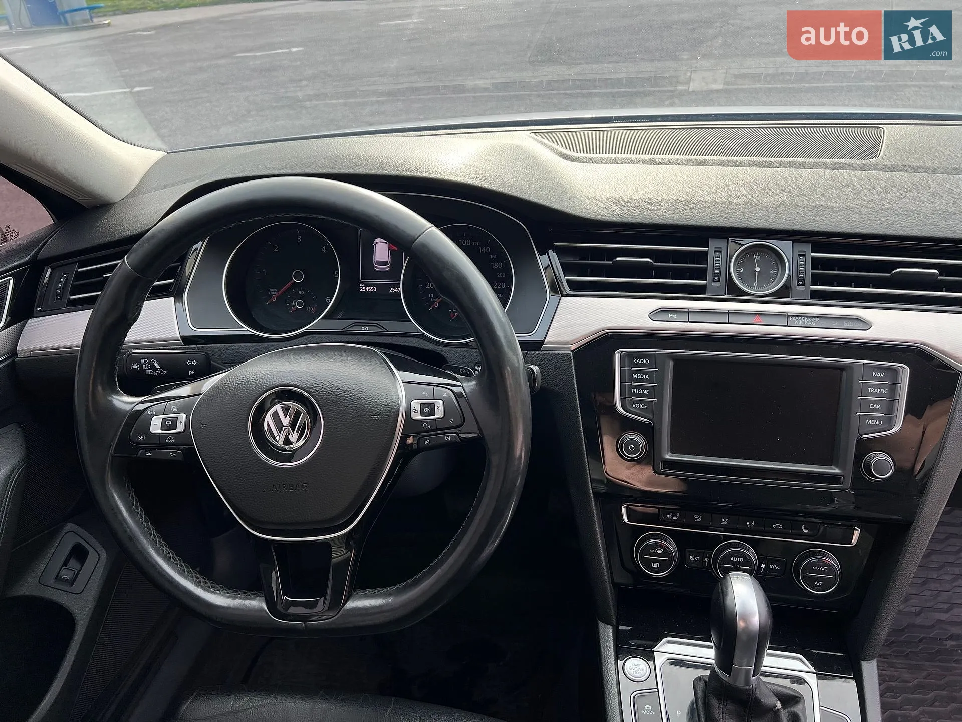 2014 Volkswagen Passat - мініатюра 25