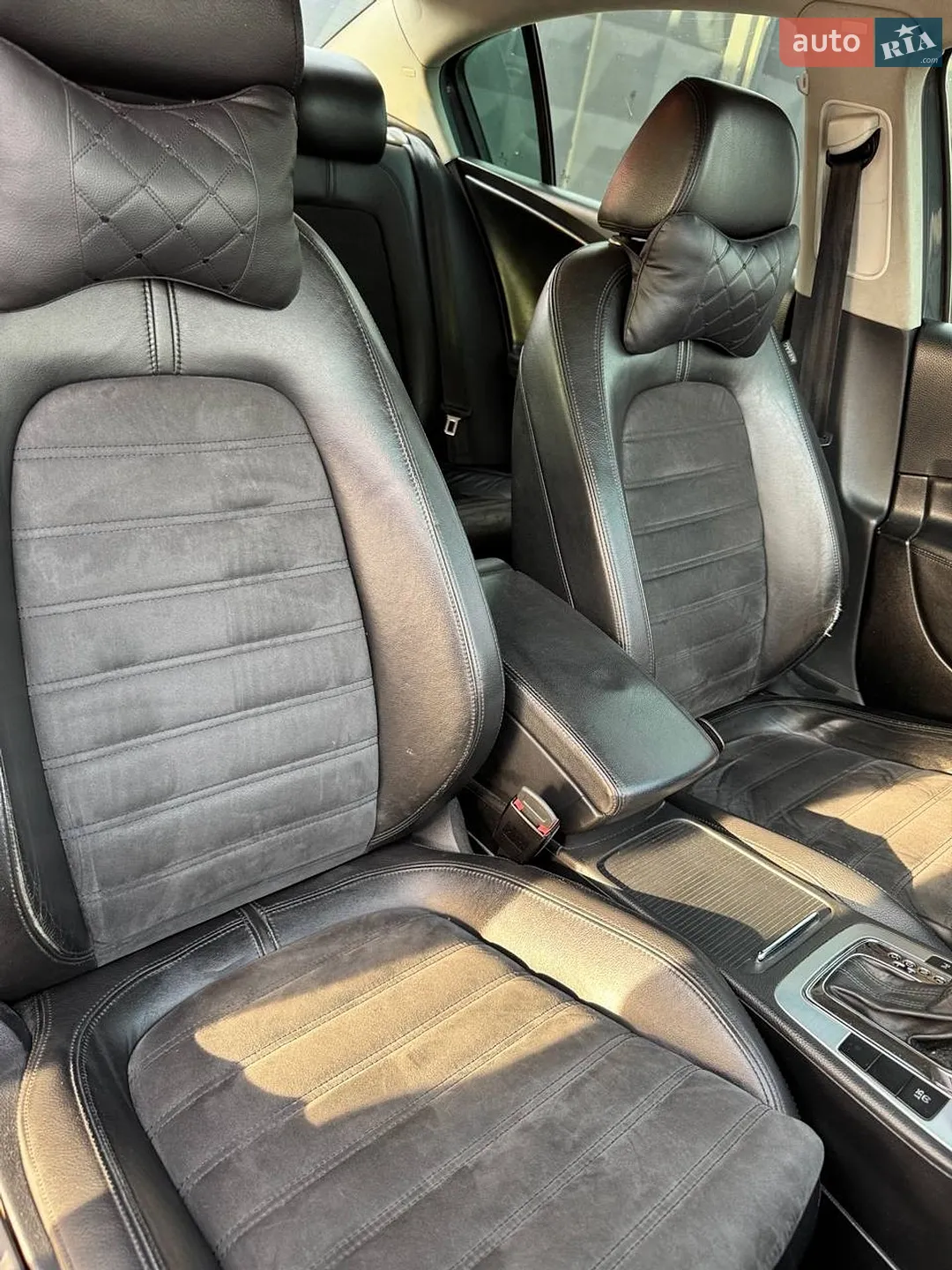 2010 Volkswagen Passat - мініатюра 11