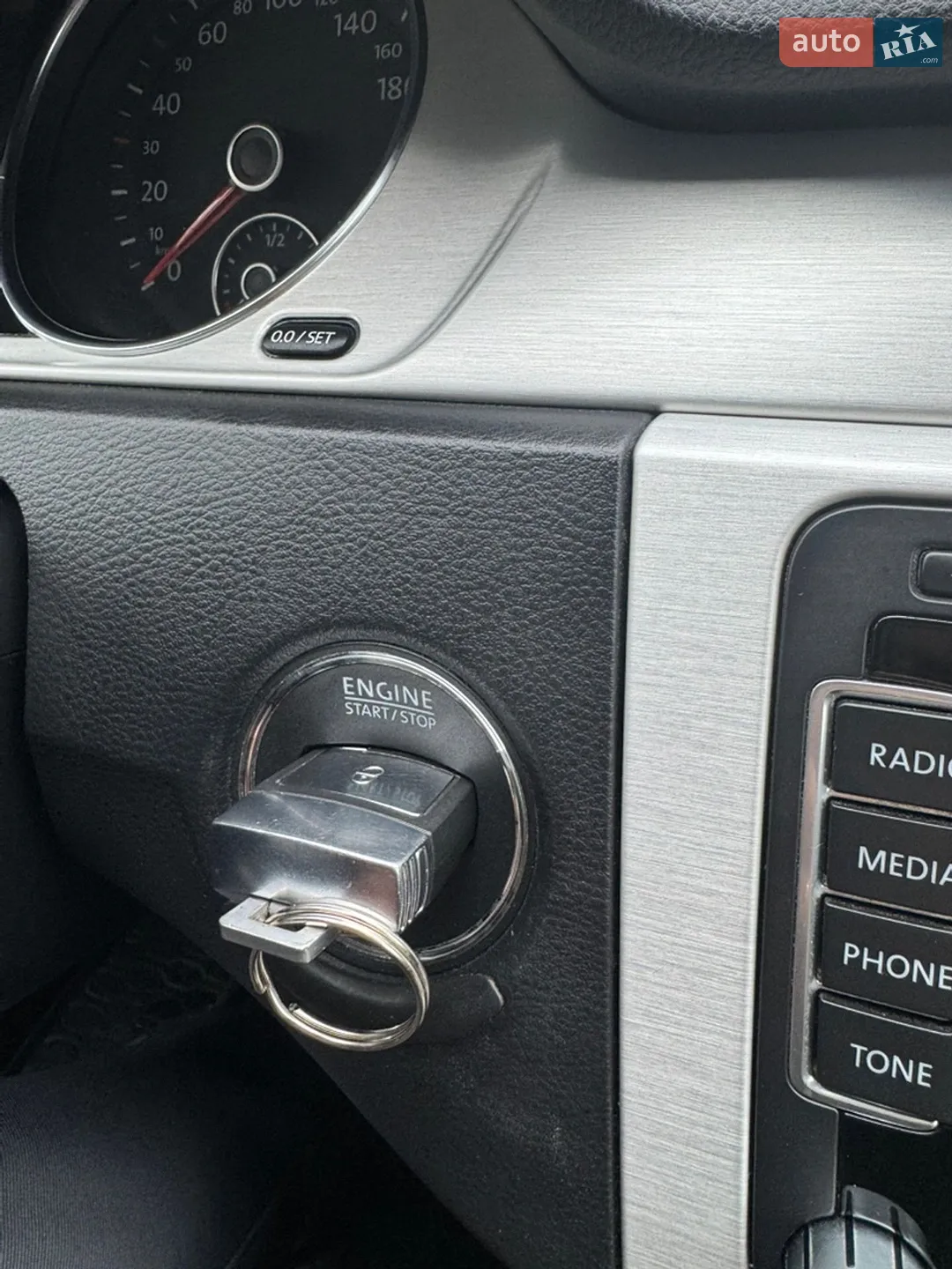 2014 Volkswagen Passat - мініатюра 23