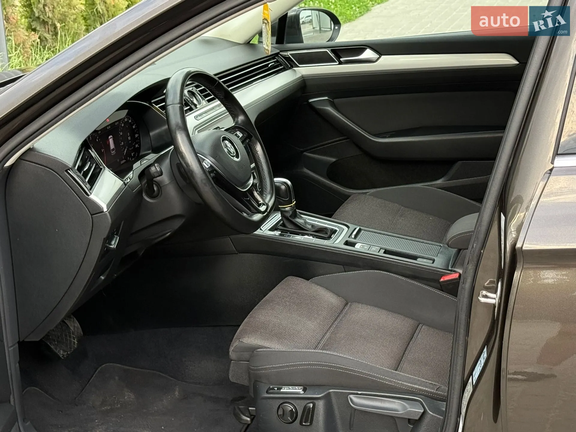 2019 Volkswagen Passat - мініатюра 43
