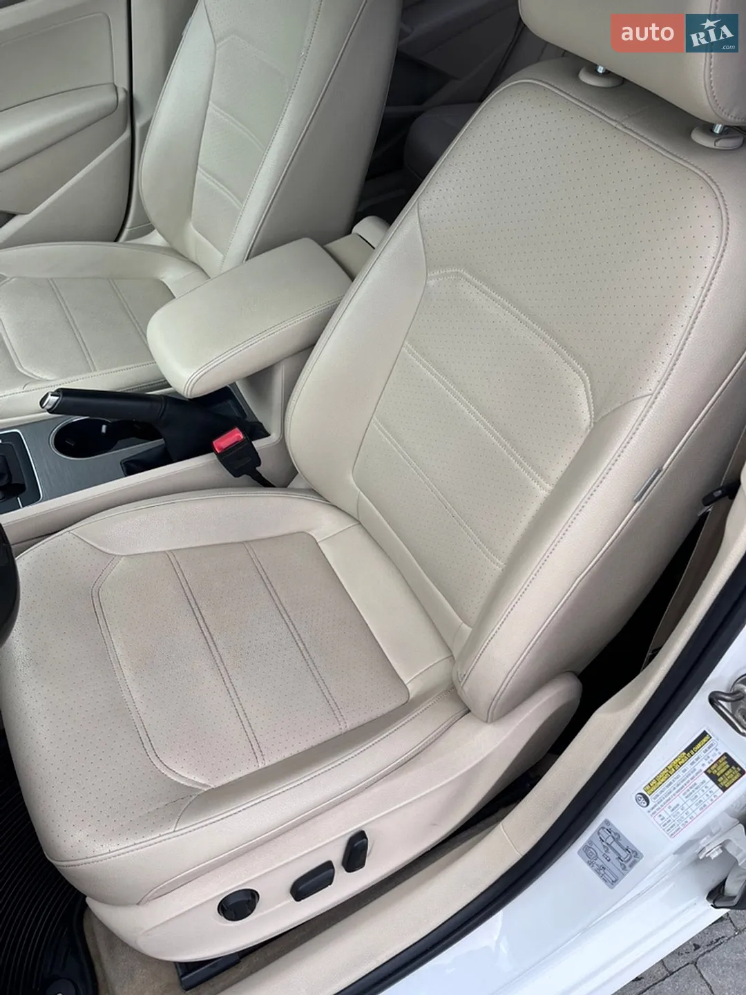 2014 Volkswagen Passat - мініатюра 27