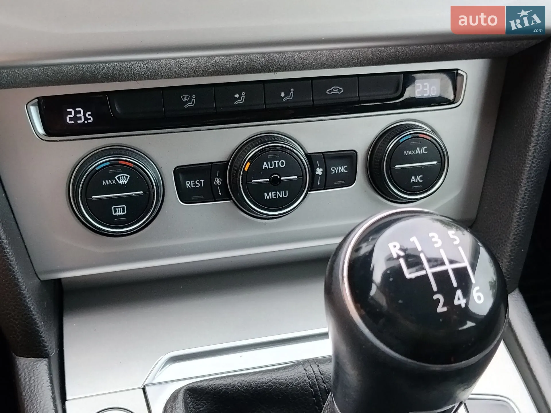 2016 Volkswagen Passat - мініатюра 33