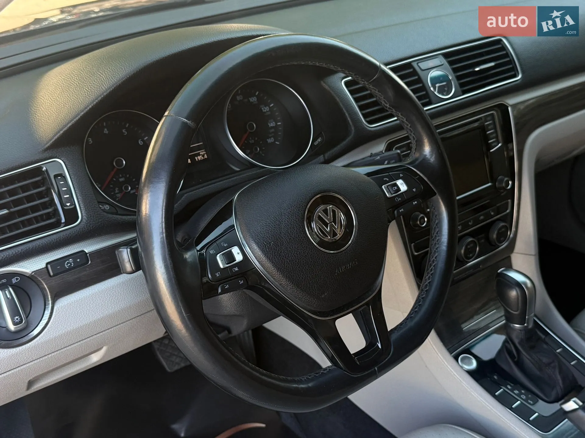 2017 Volkswagen Passat - мініатюра 45