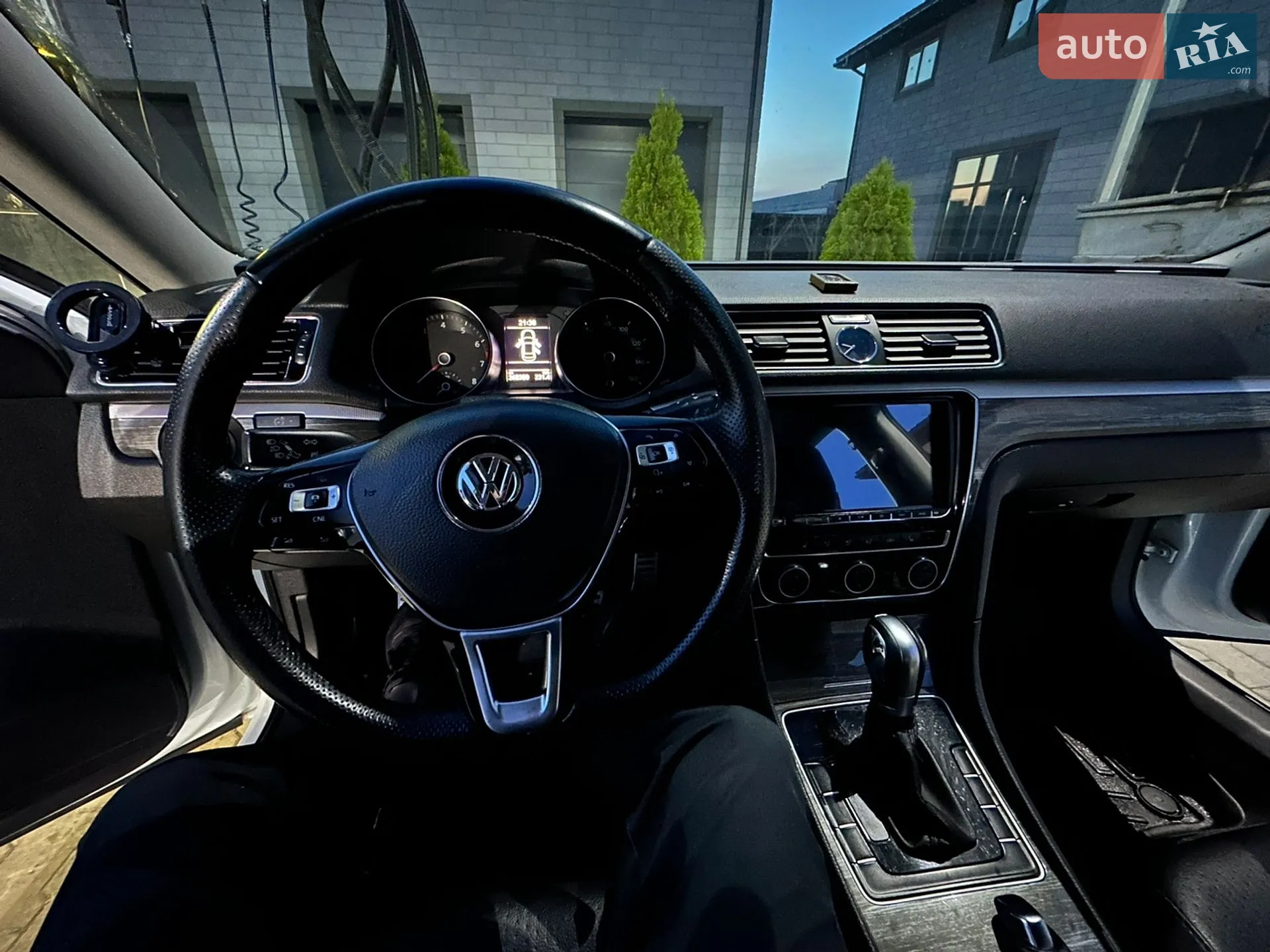 2016 Volkswagen Passat - мініатюра 2