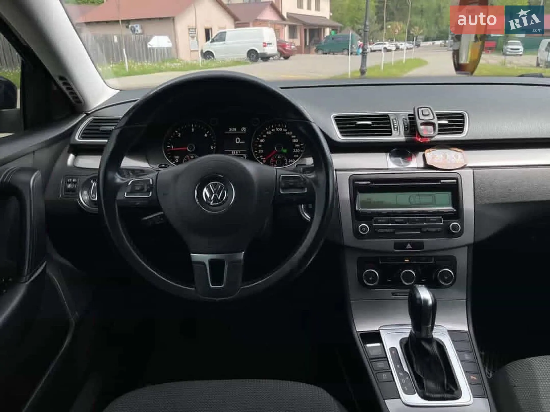 2010 Volkswagen Passat - мініатюра 9