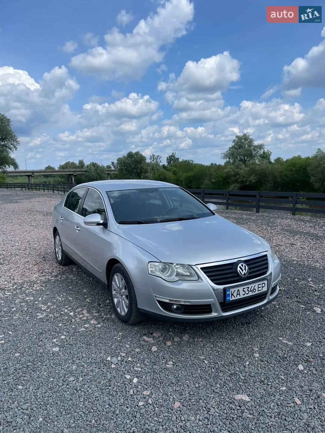 2010 Volkswagen Passat - фото 1