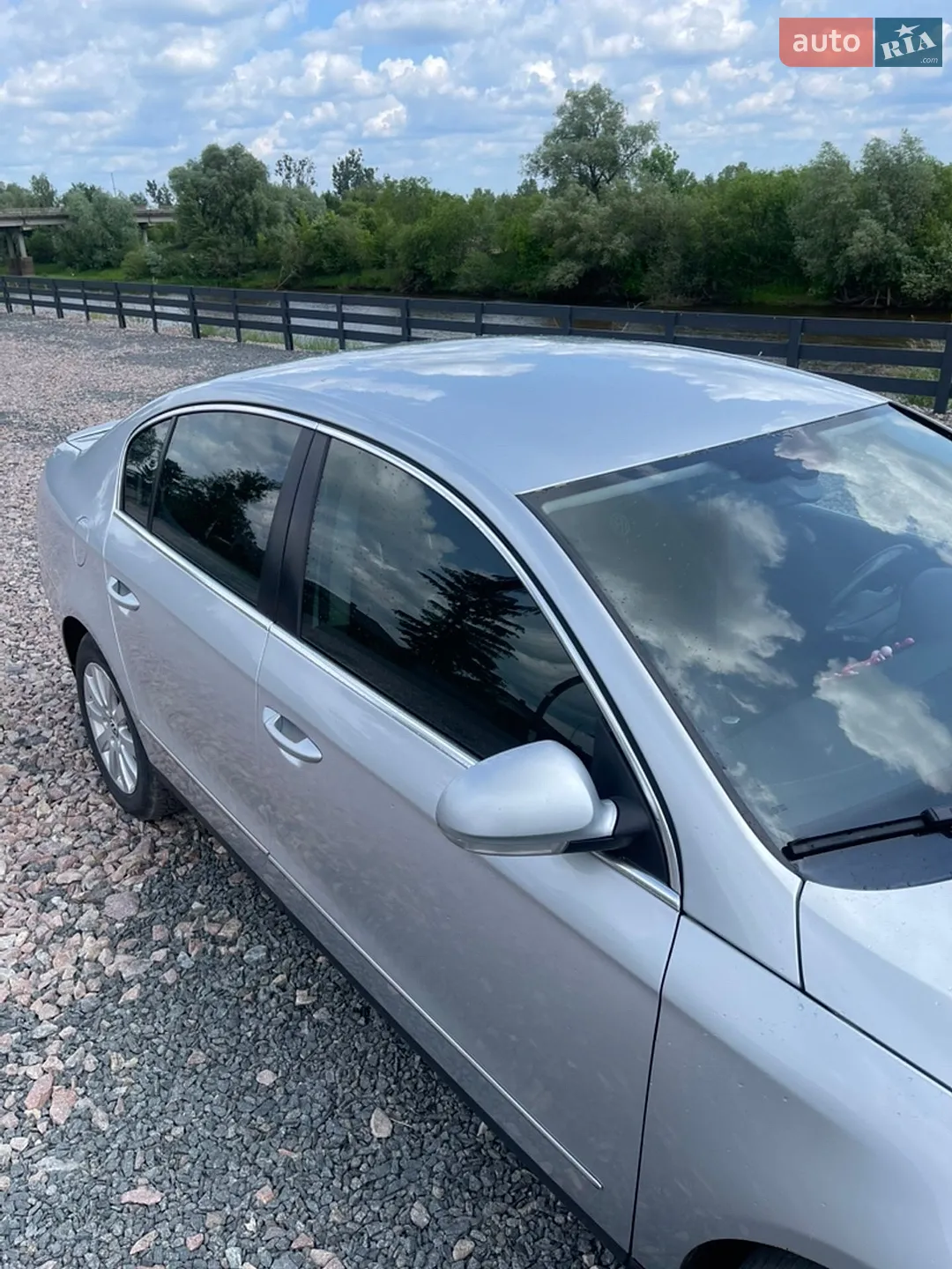 2010 Volkswagen Passat - мініатюра 3
