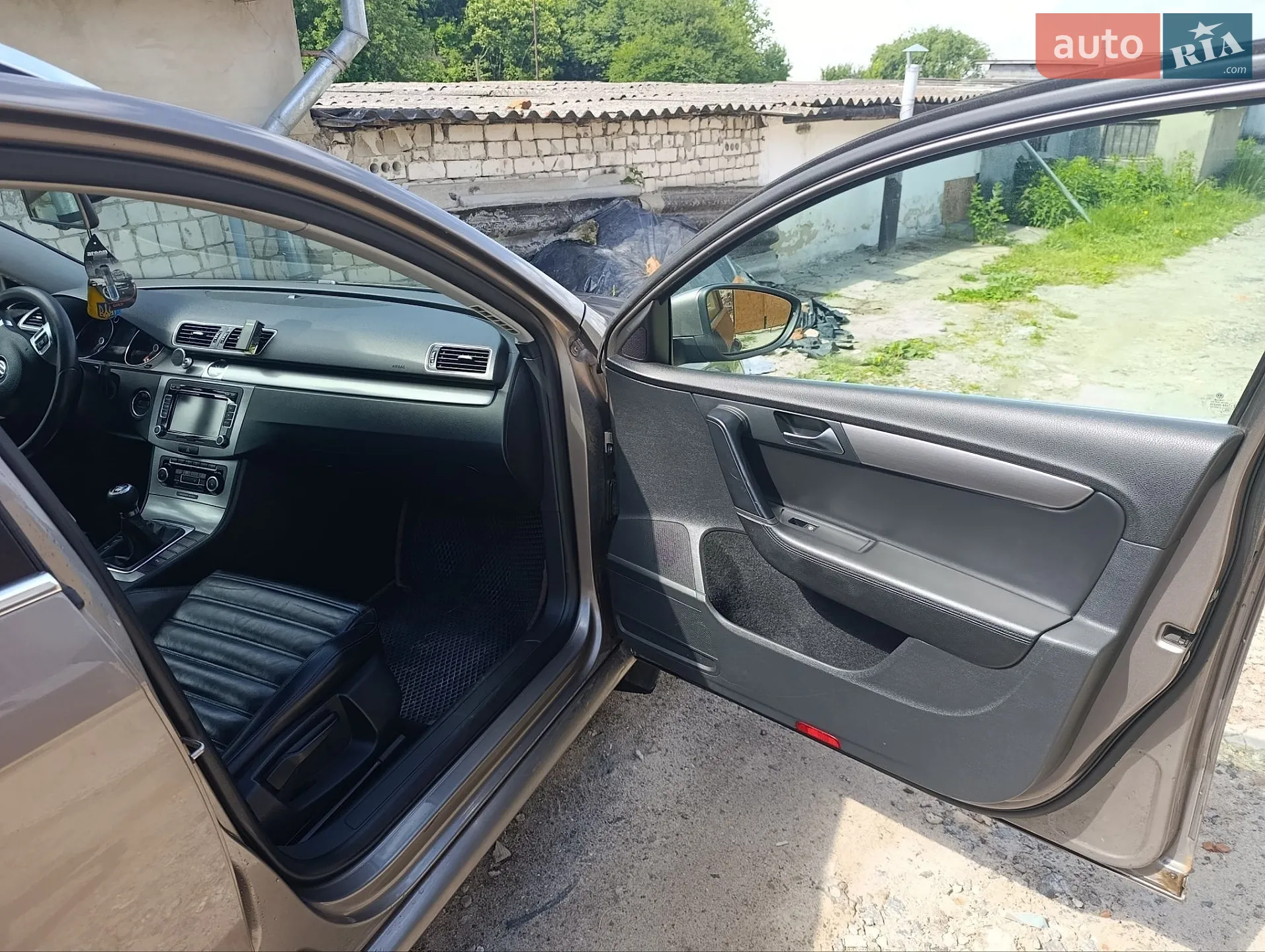 2011 Volkswagen Passat - мініатюра 16