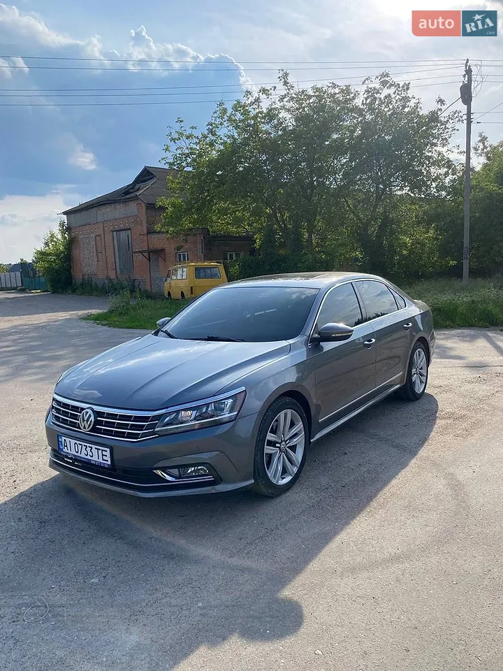 2017 Volkswagen Passat - мініатюра 41
