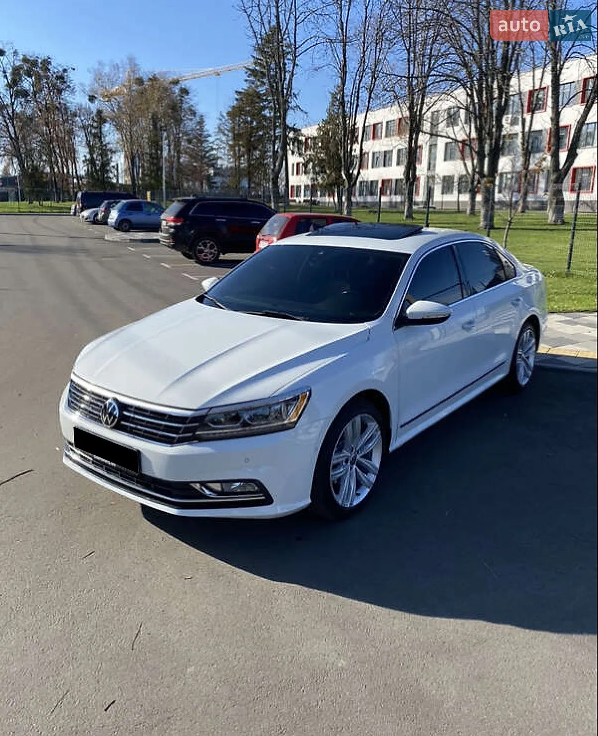2018 Volkswagen Passat - фото 1