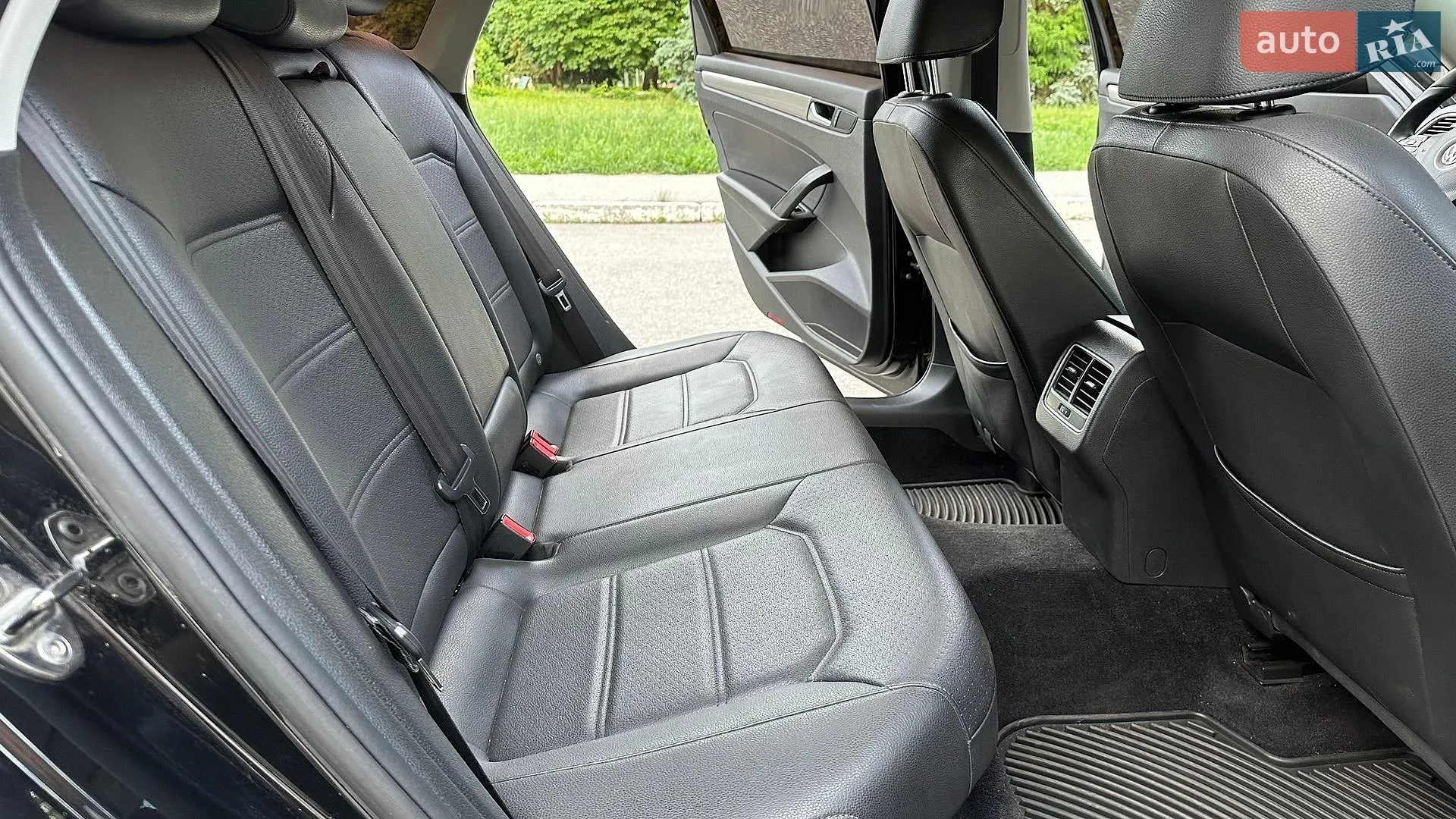 2014 Volkswagen Passat - мініатюра 35