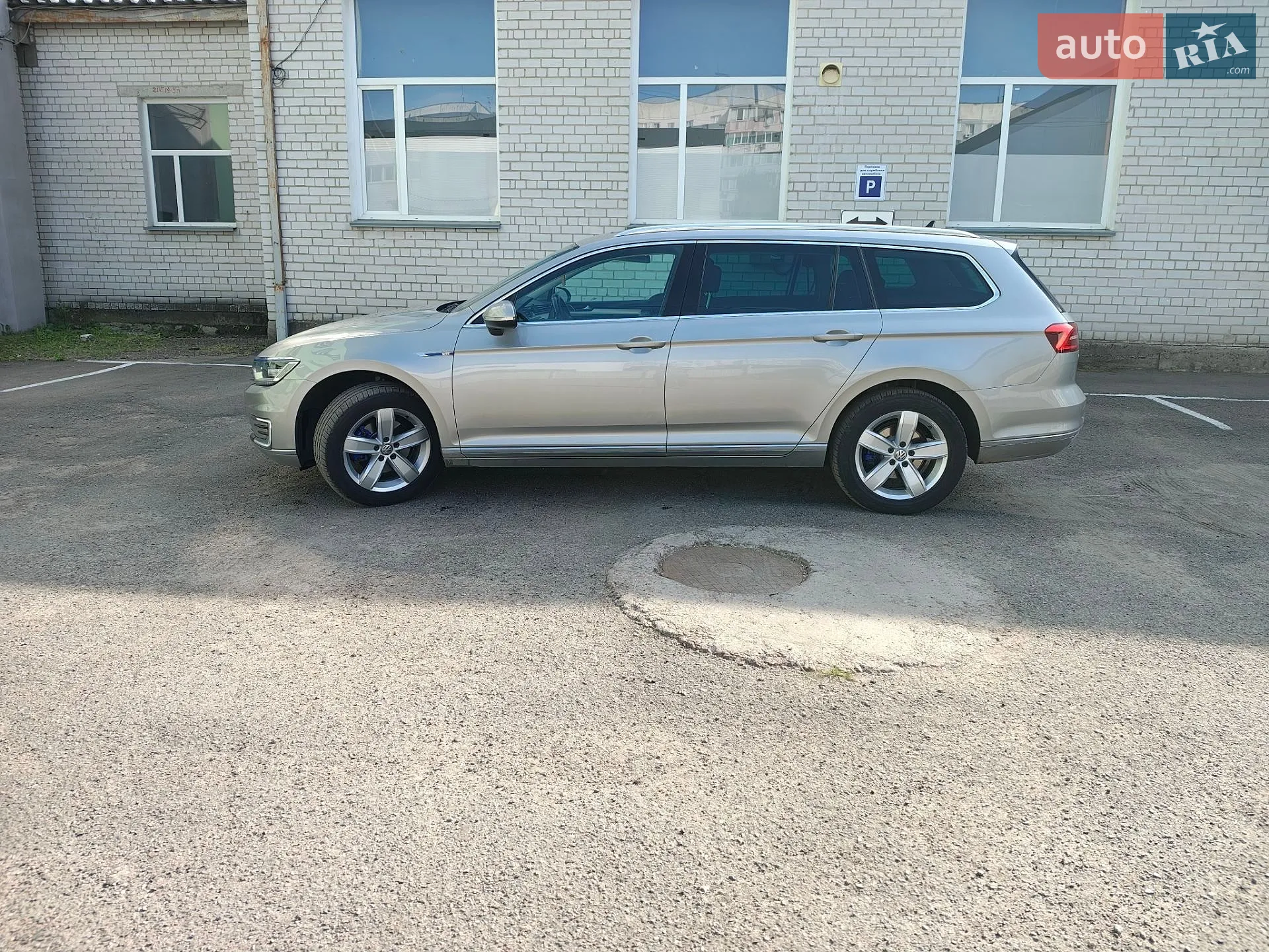 2016 Volkswagen Passat - мініатюра 4