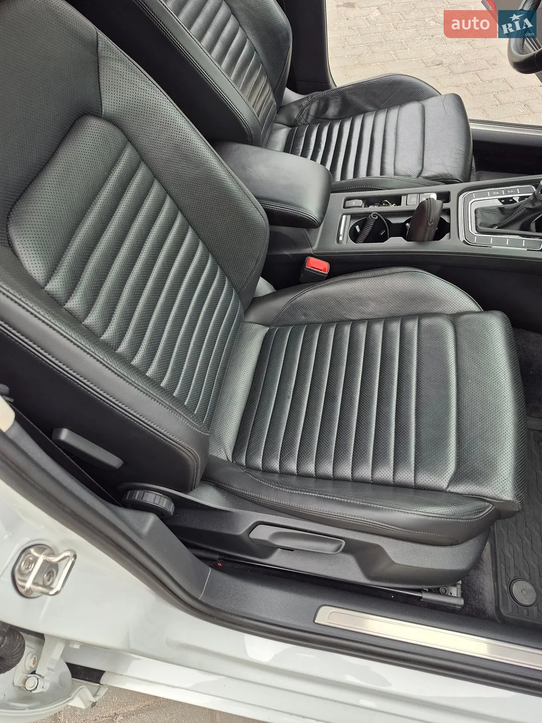 2016 Volkswagen Passat - мініатюра 18