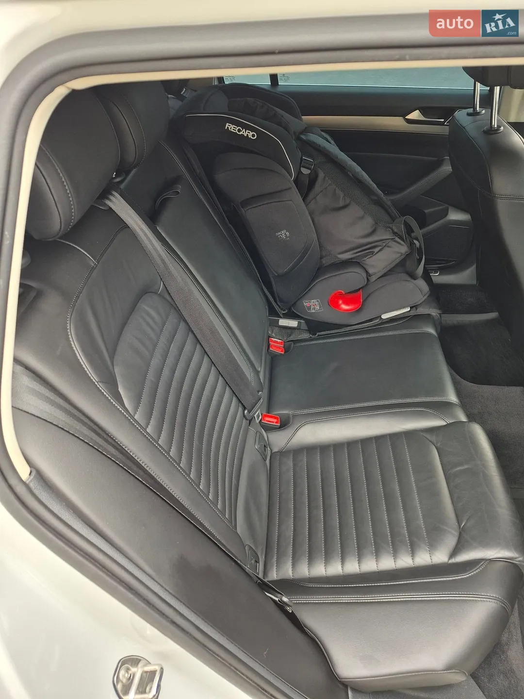2016 Volkswagen Passat - мініатюра 24