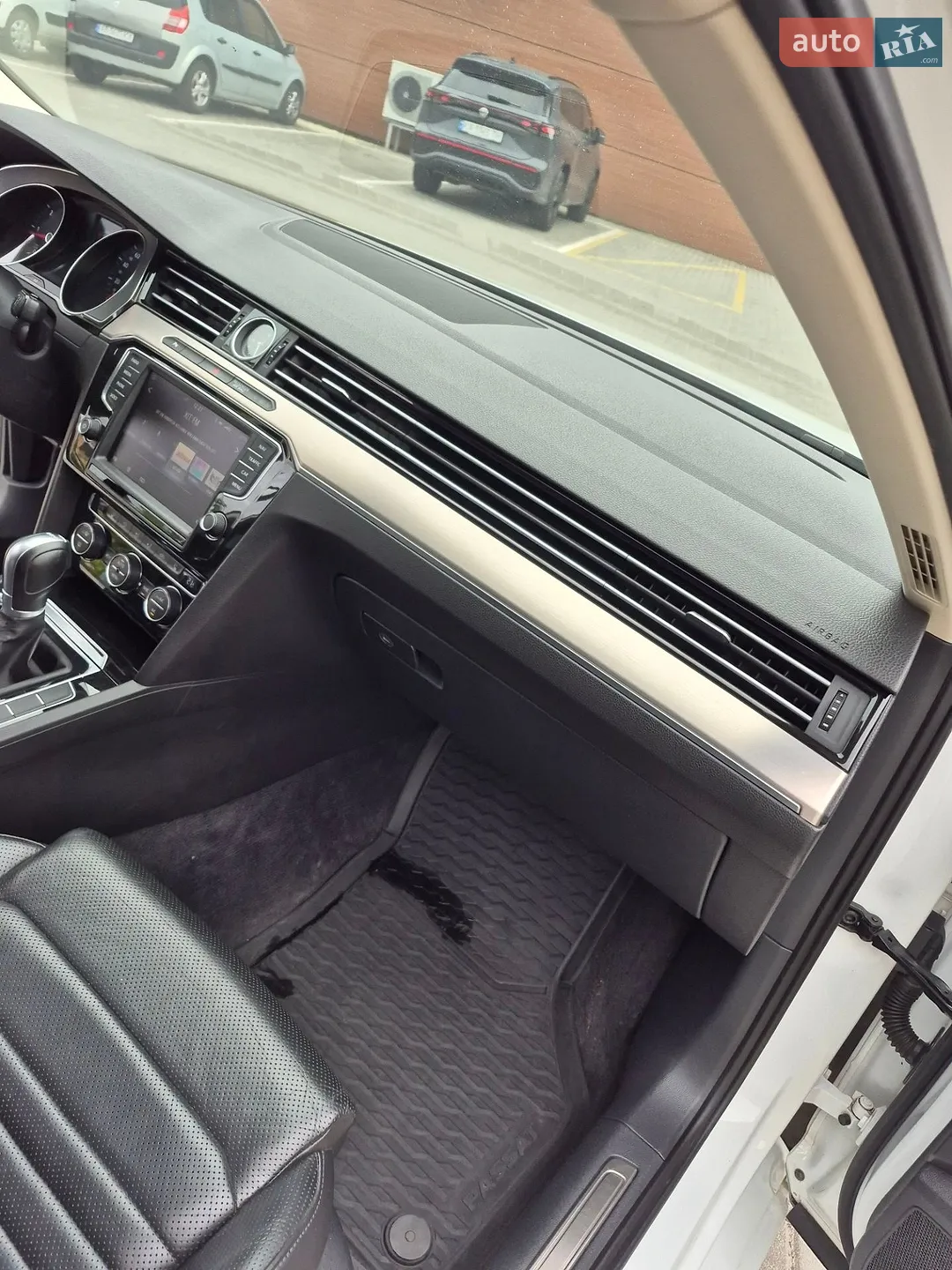 2016 Volkswagen Passat - мініатюра 25