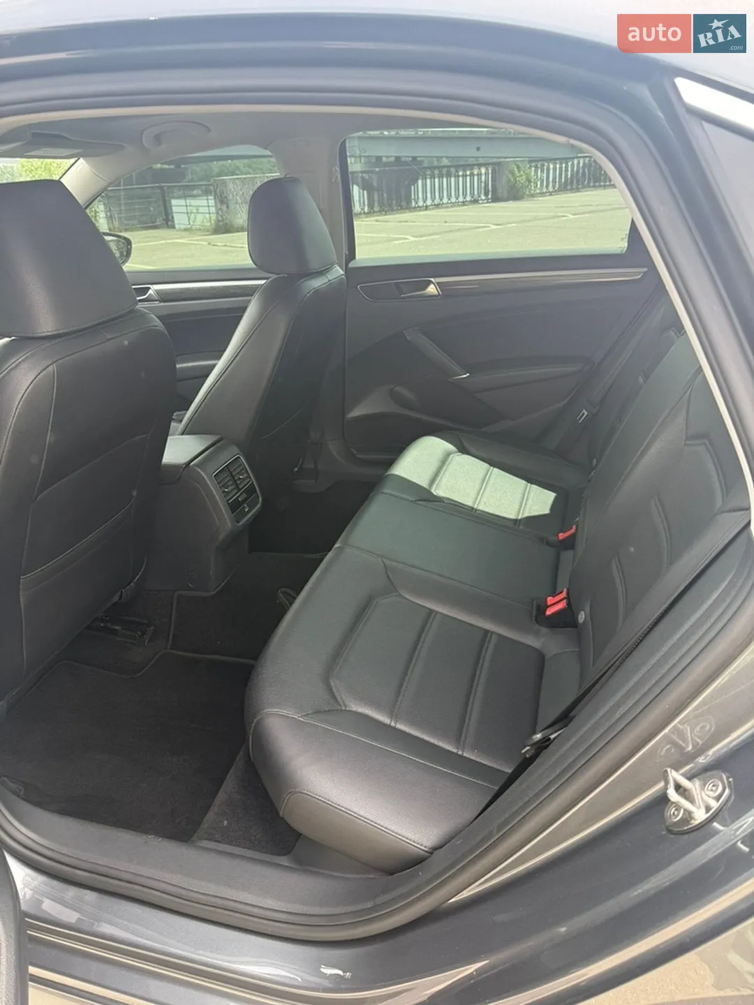 2017 Volkswagen Passat - мініатюра 27