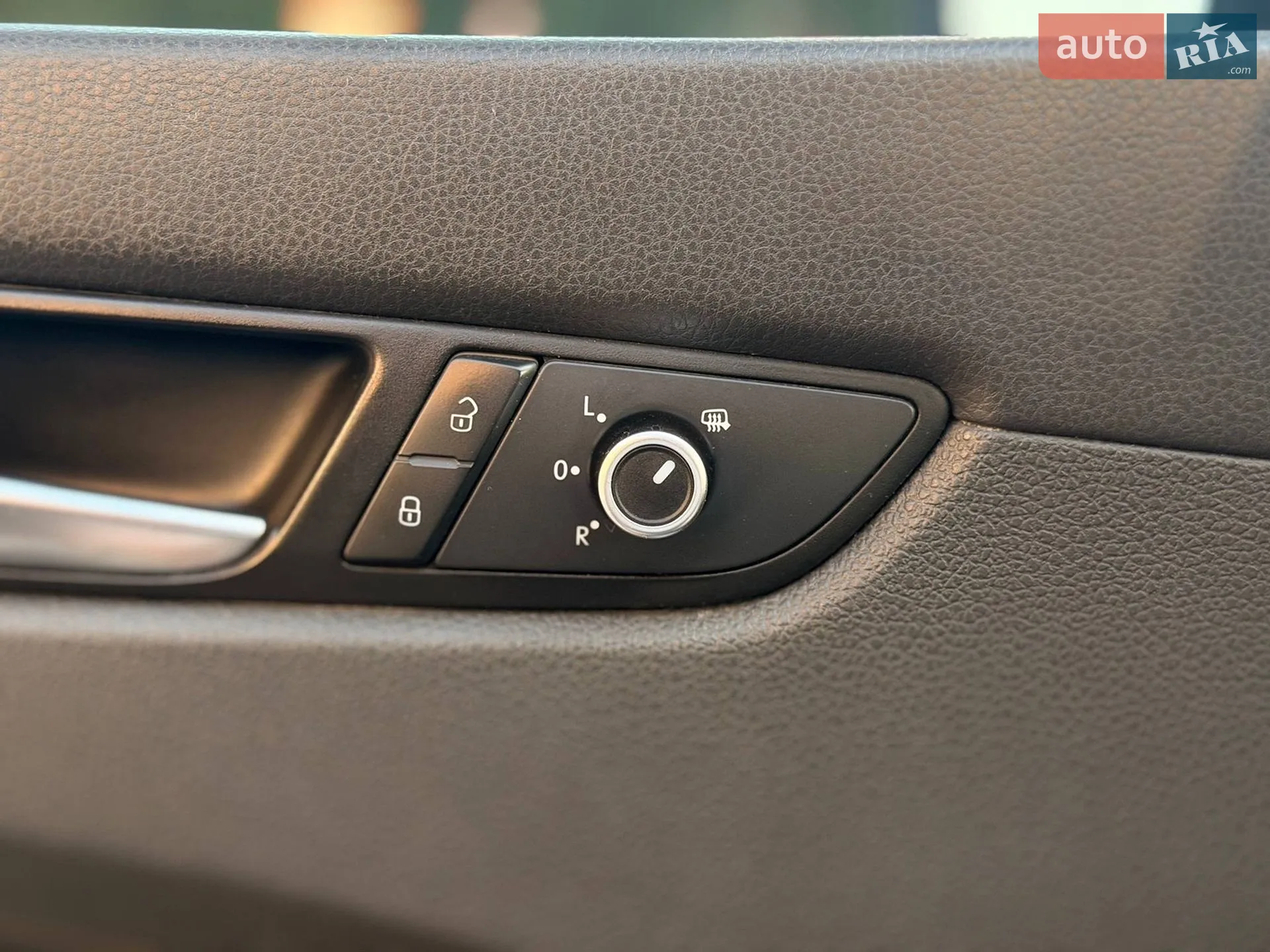 2014 Volkswagen Passat - мініатюра 33