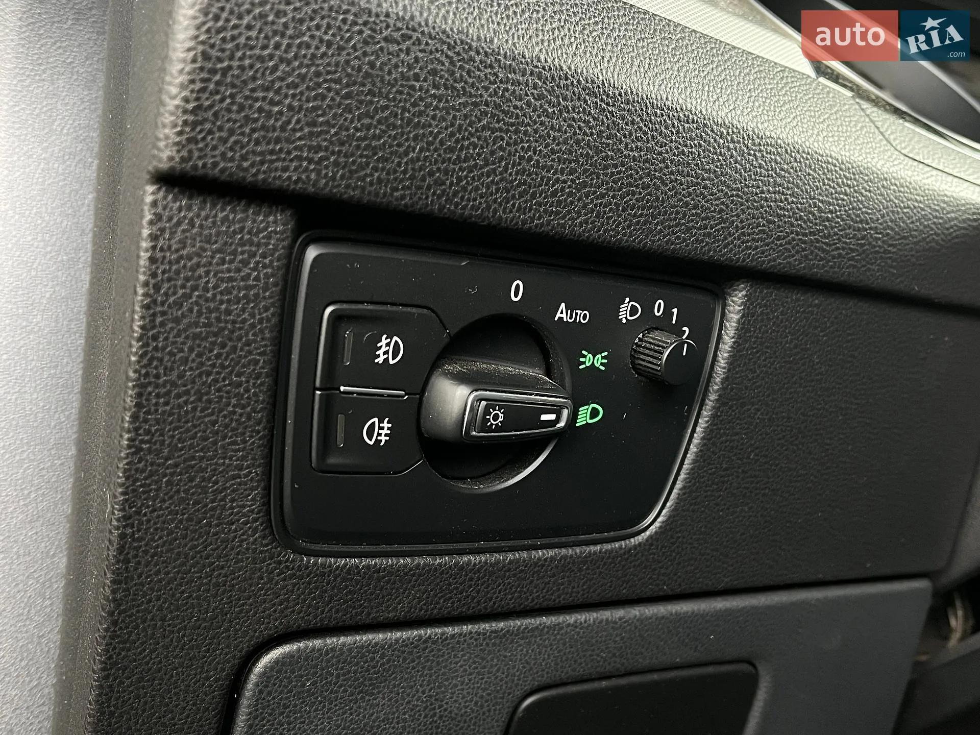 2015 Volkswagen Passat - мініатюра 44