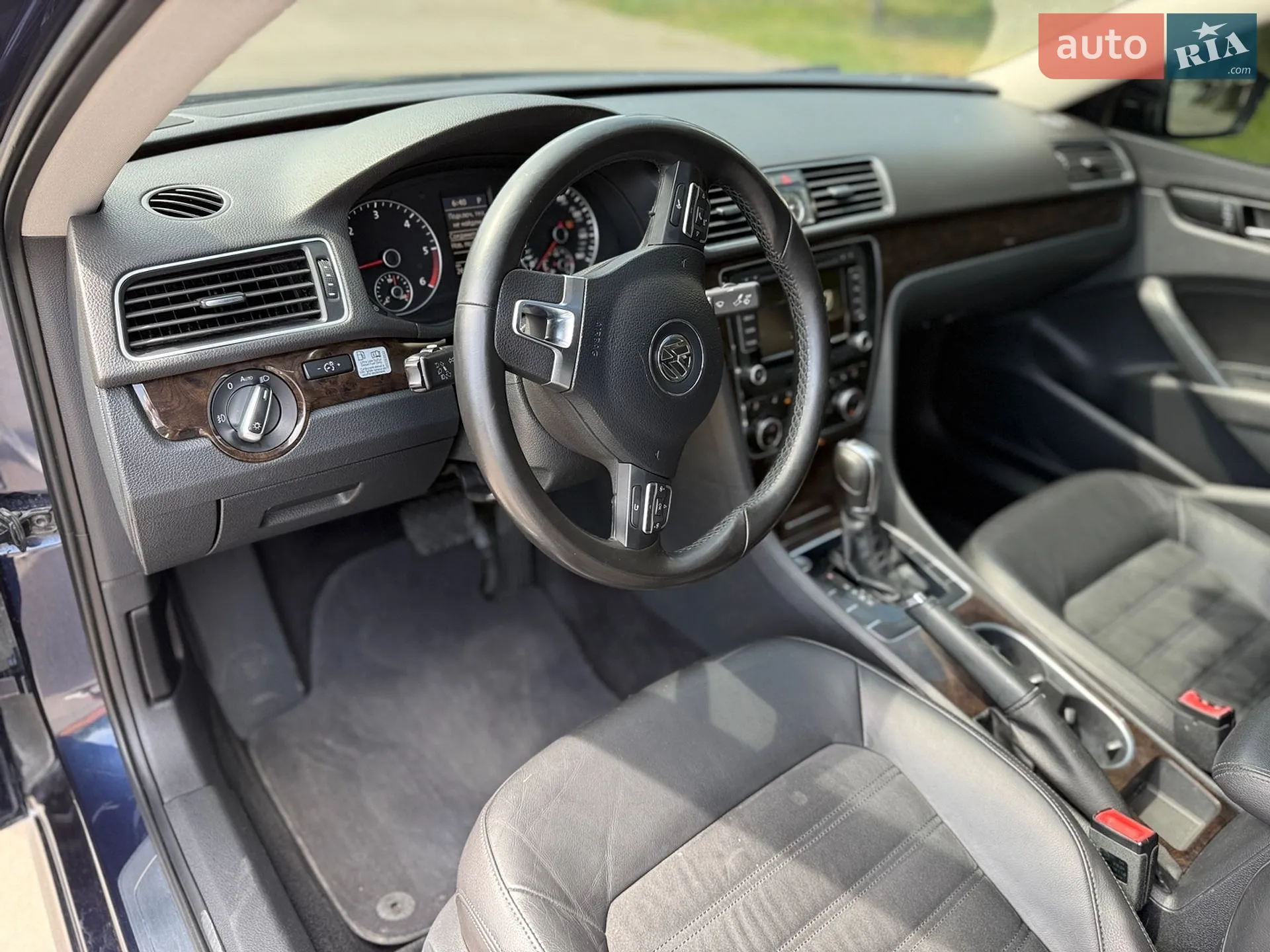 2014 Volkswagen Passat - мініатюра 241