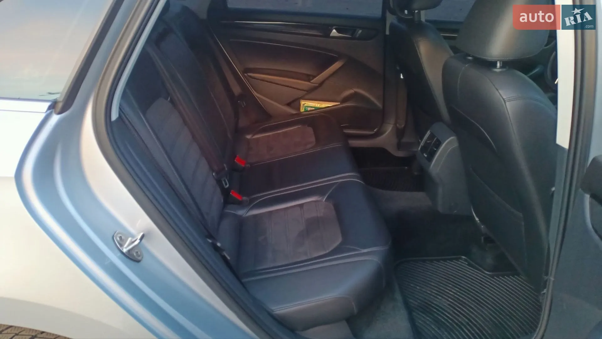 2015 Volkswagen Passat - мініатюра 28