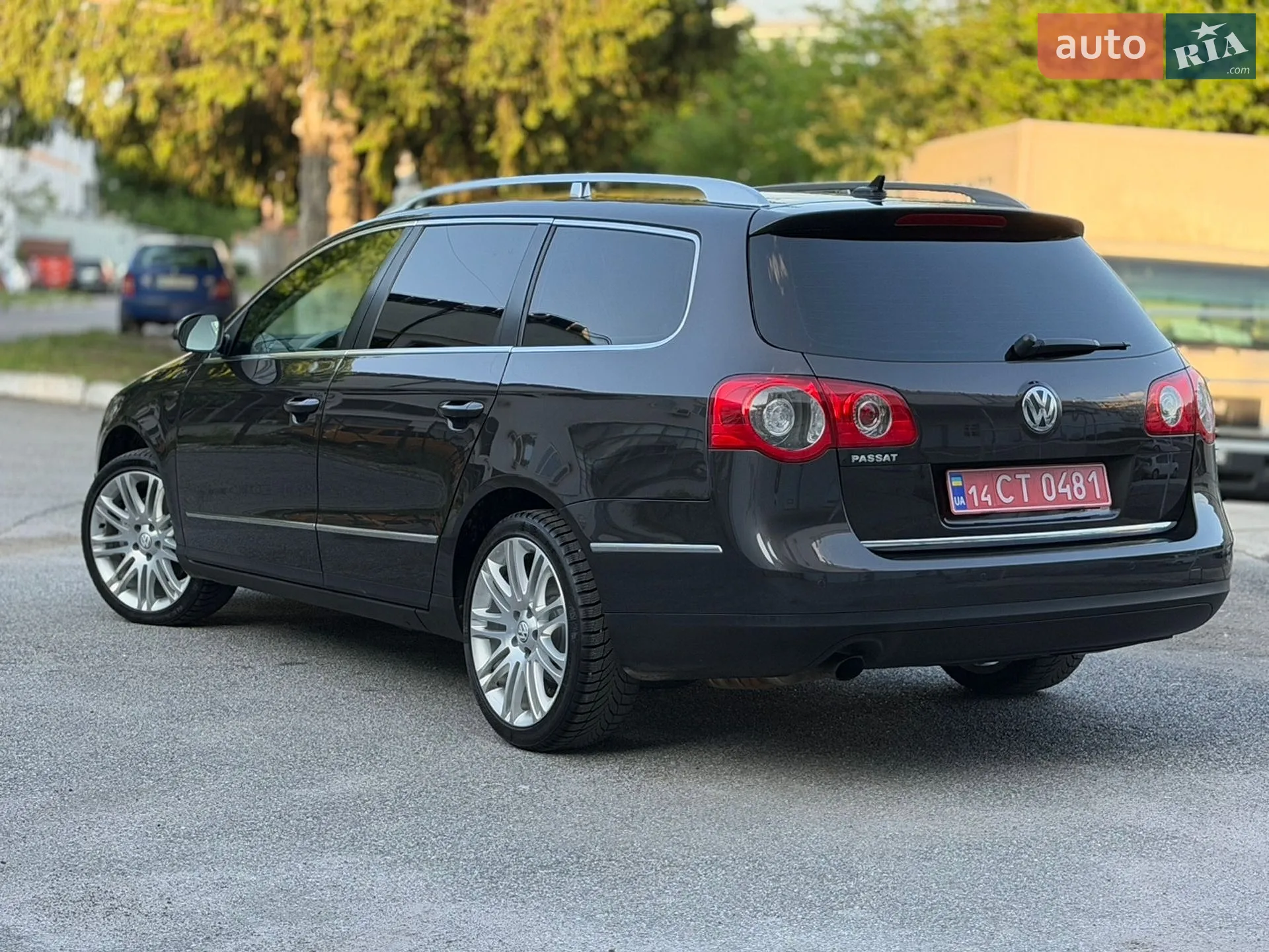 2010 Volkswagen Passat - мініатюра 4