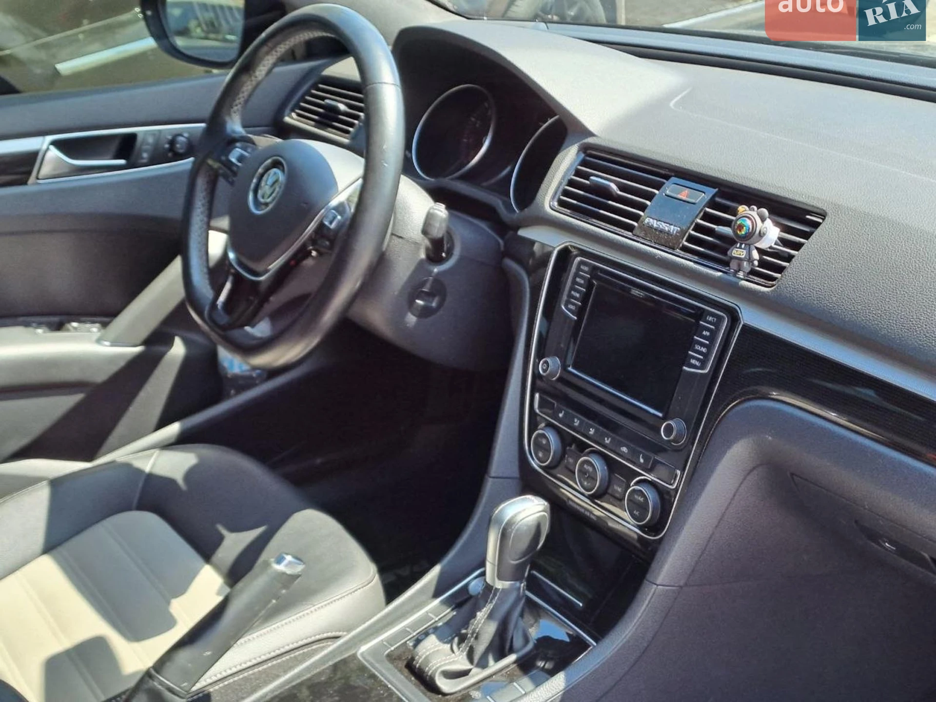 2018 Volkswagen Passat - мініатюра 21