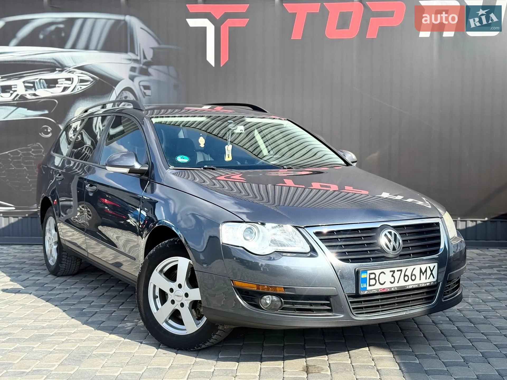 2010 Volkswagen Passat - мініатюра 4