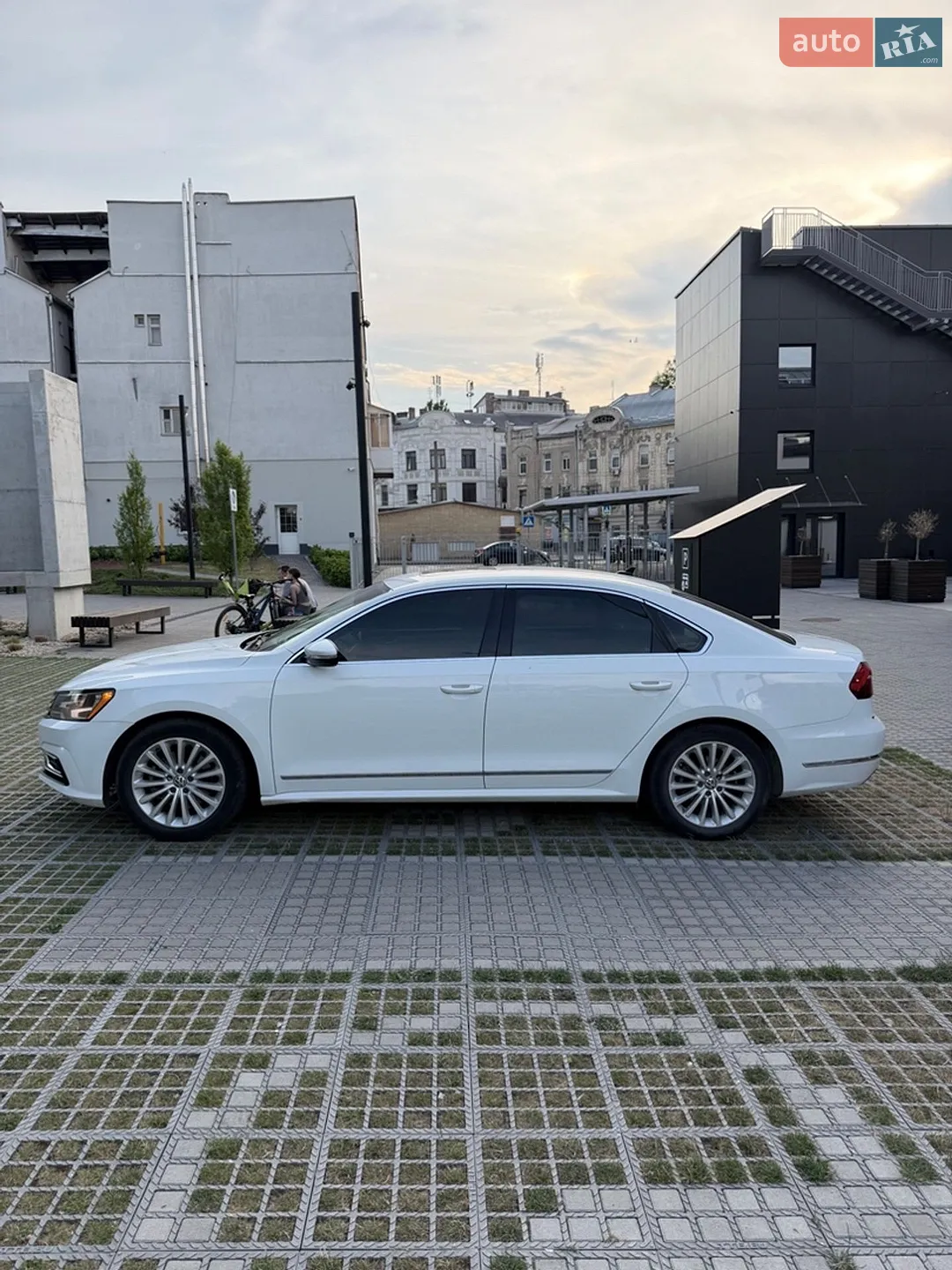 2016 Volkswagen Passat - мініатюра 4