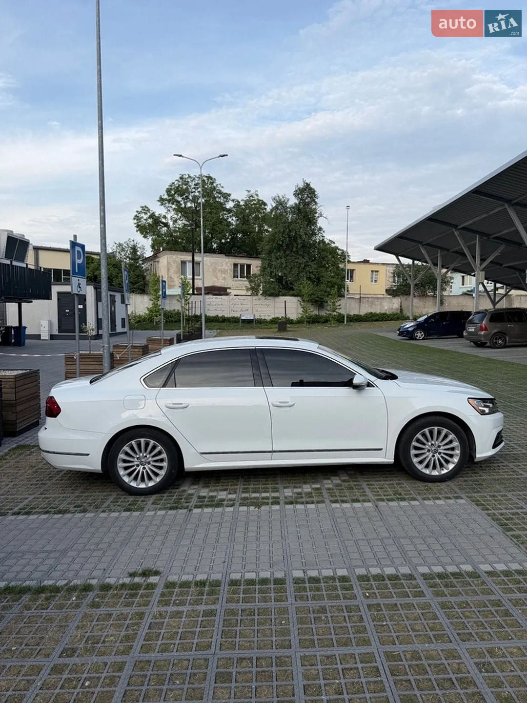2016 Volkswagen Passat - мініатюра 6