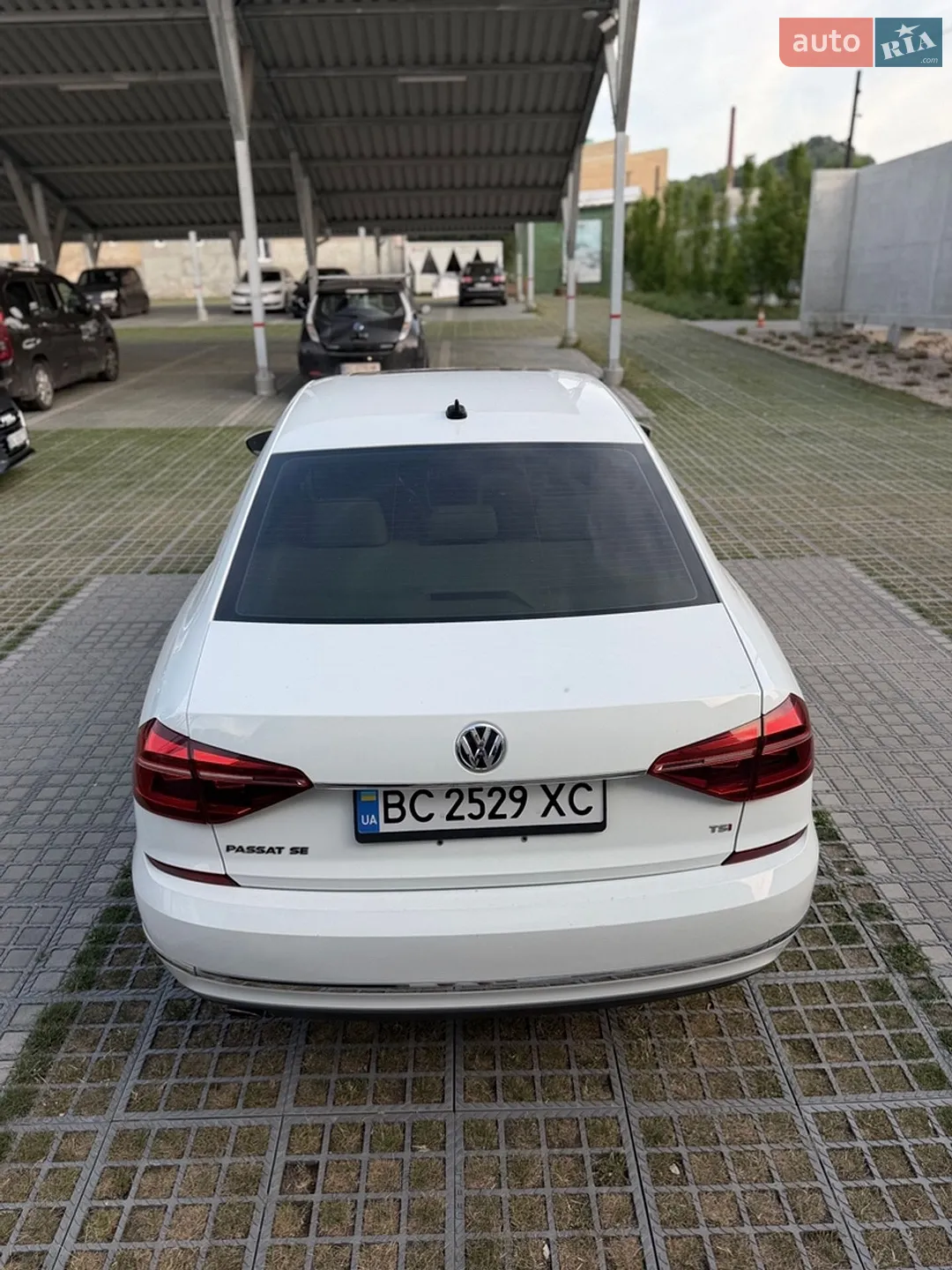 2016 Volkswagen Passat - мініатюра 9