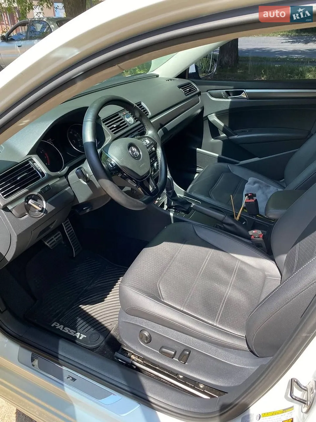 2016 Volkswagen Passat - мініатюра 9
